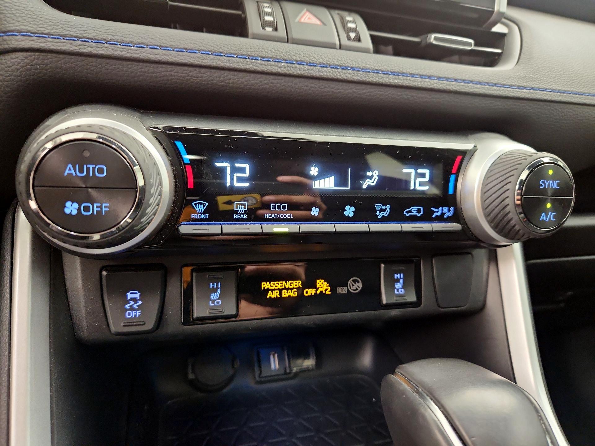 Thumbnail: 2022 Toyota RAV4 - 16