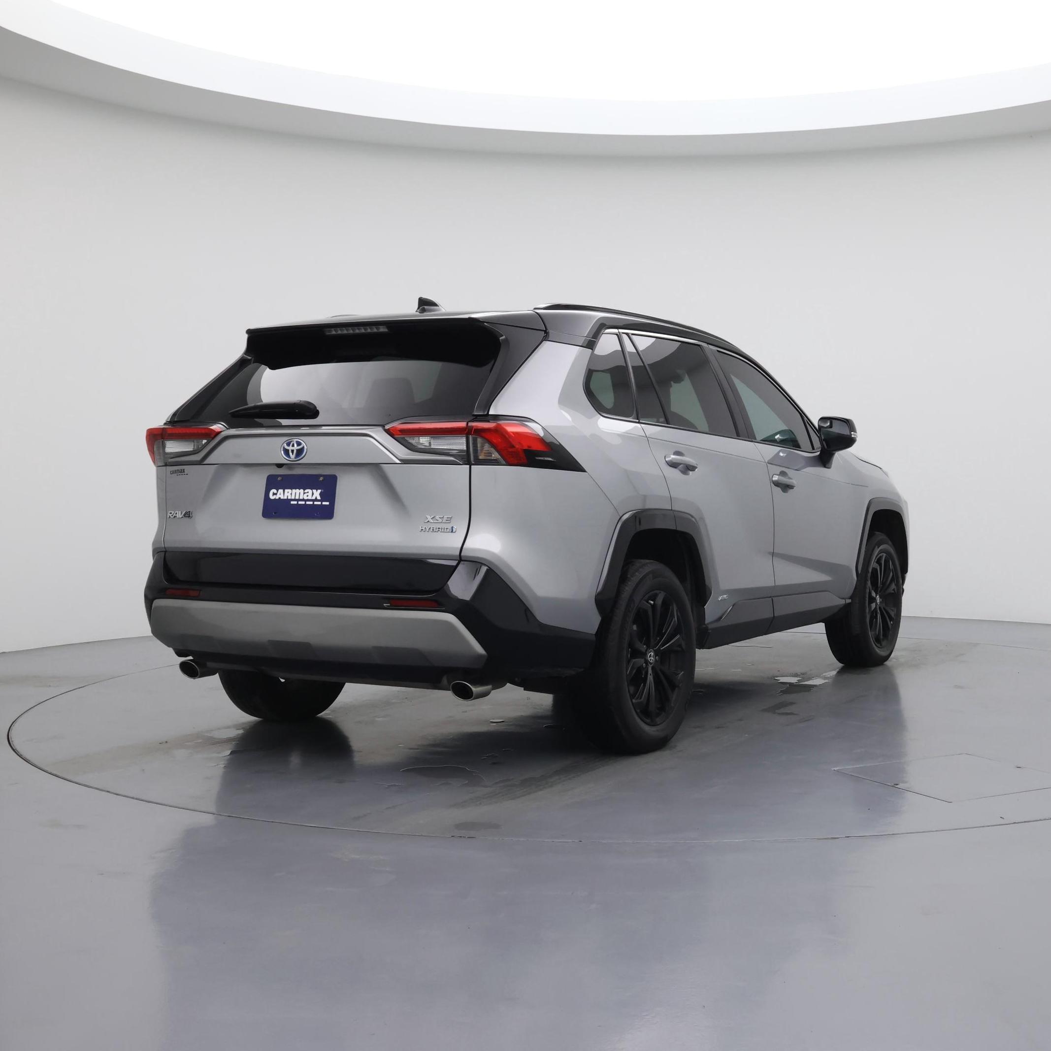 Thumbnail: 2022 Toyota RAV4 - 8