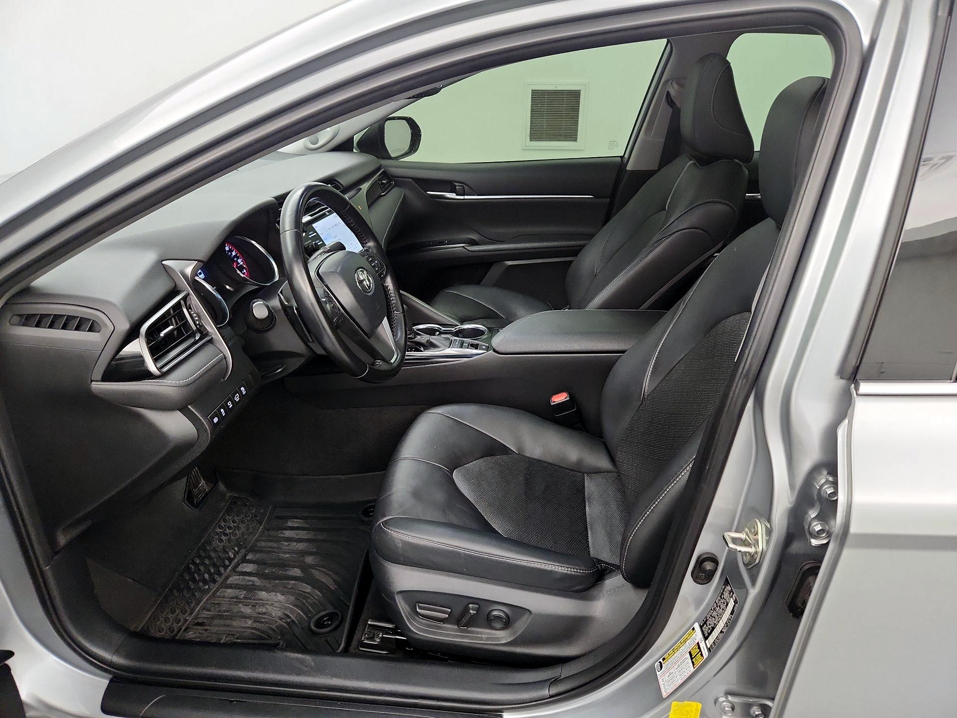 Thumbnail: 2019 Toyota Camry - 11