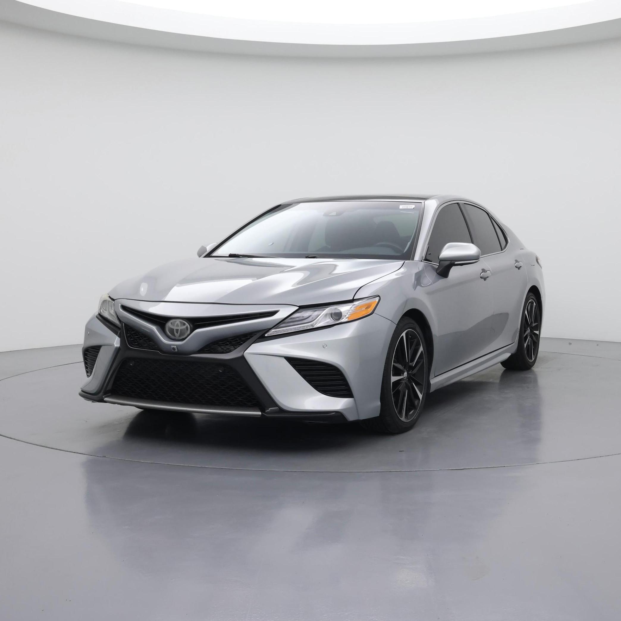 Thumbnail: 2019 Toyota Camry - 4