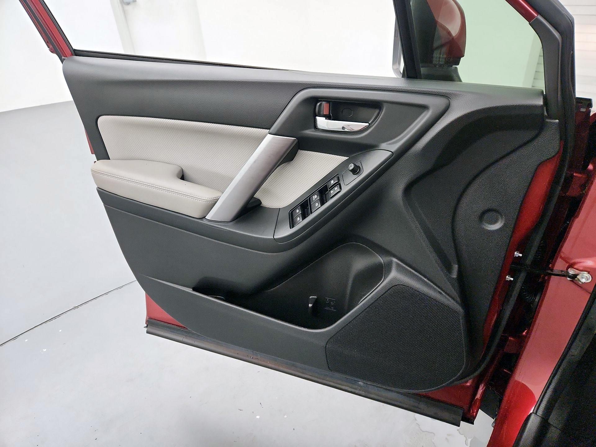 Thumbnail: 2014 Subaru Forester - 12