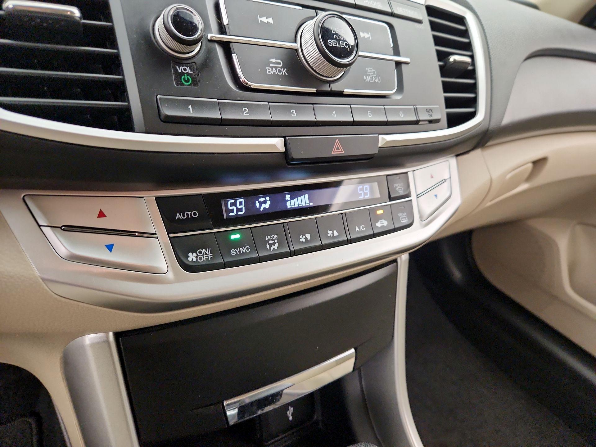 Thumbnail: 2014 Honda Accord - 16