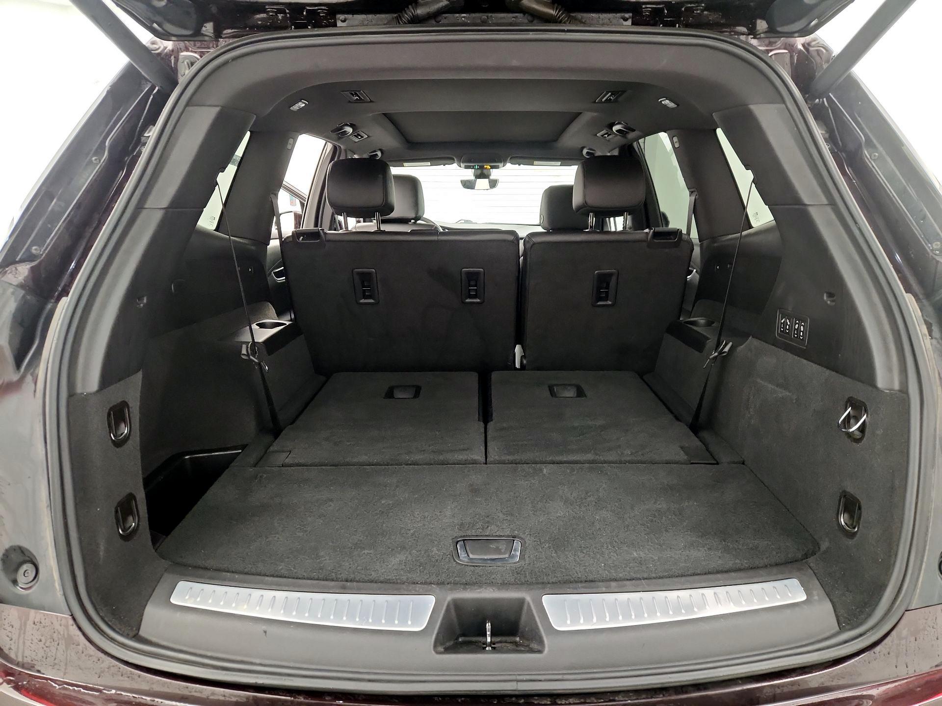 Thumbnail: 2020 Cadillac XT6 - 20