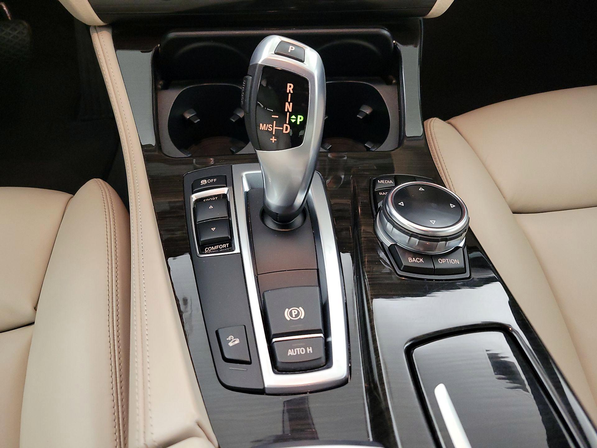 Thumbnail: 2014 BMW 5 Series - 15