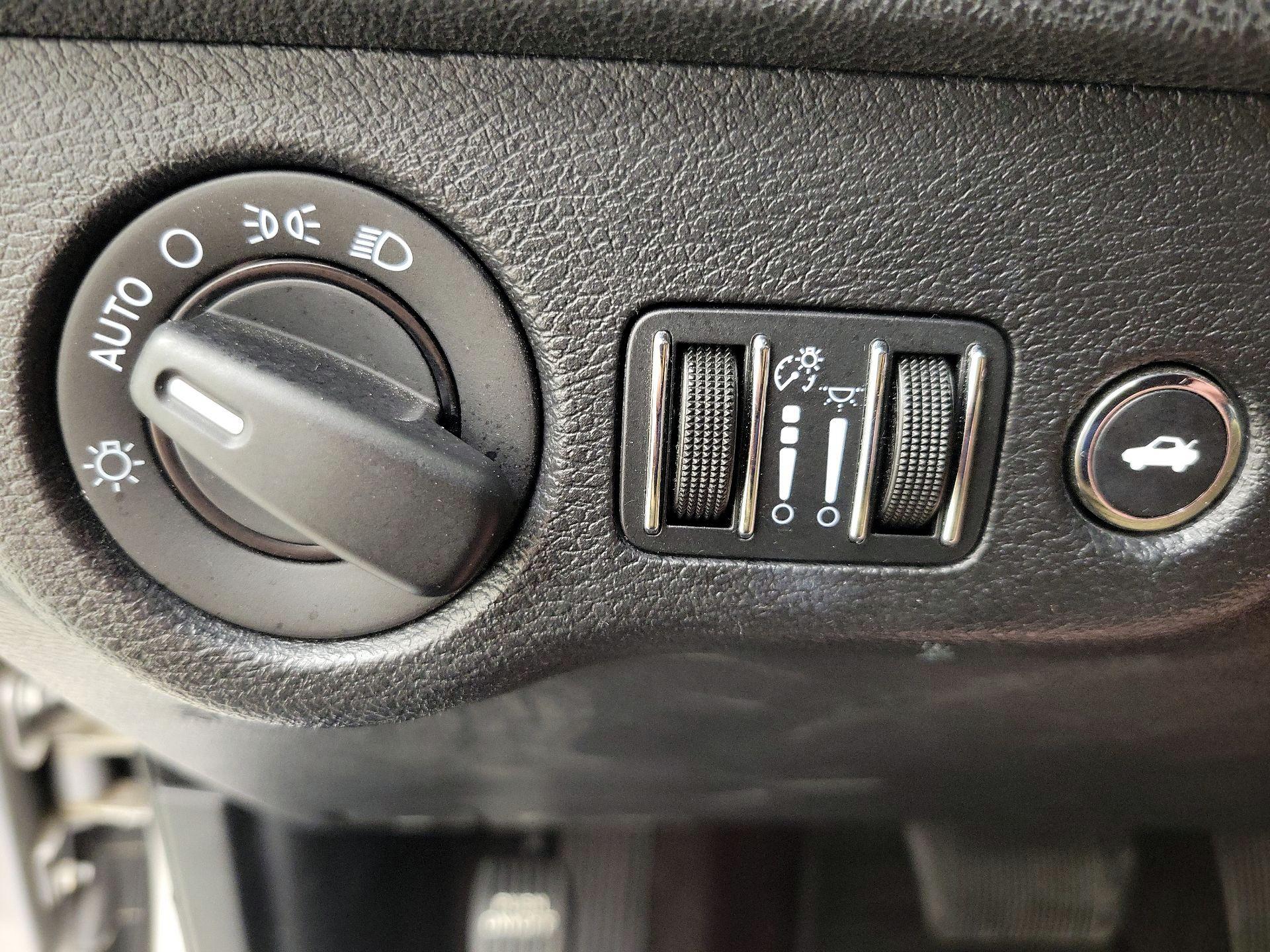 Thumbnail: 2017 Dodge Charger - 13