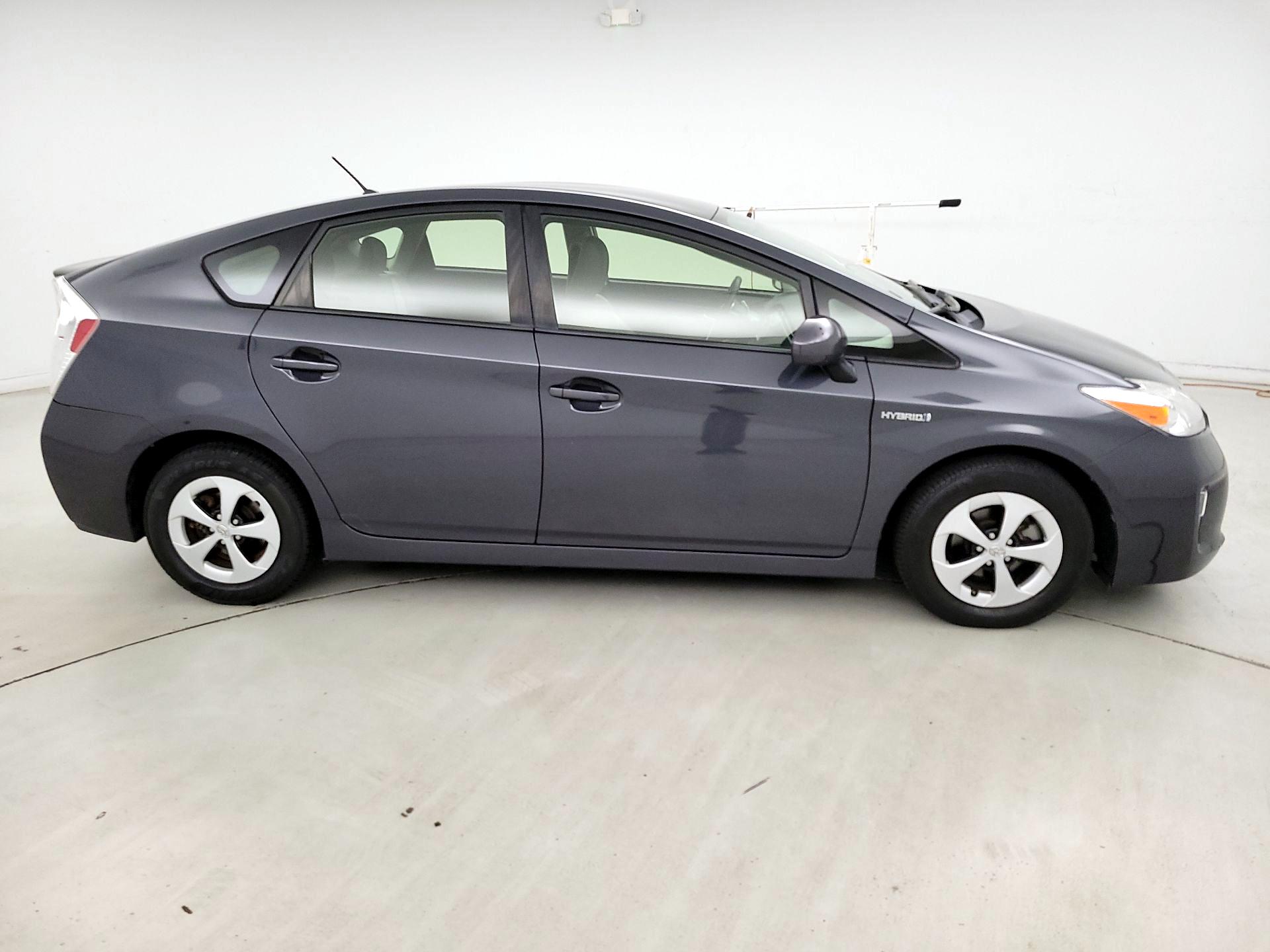 Thumbnail: 2014 Toyota Prius - 4