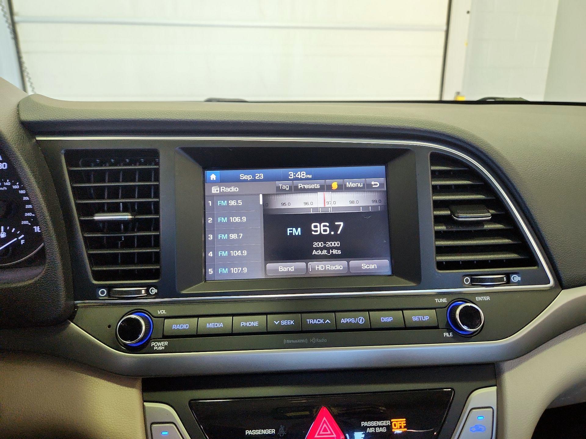 Thumbnail: 2017 Hyundai Elantra - 15