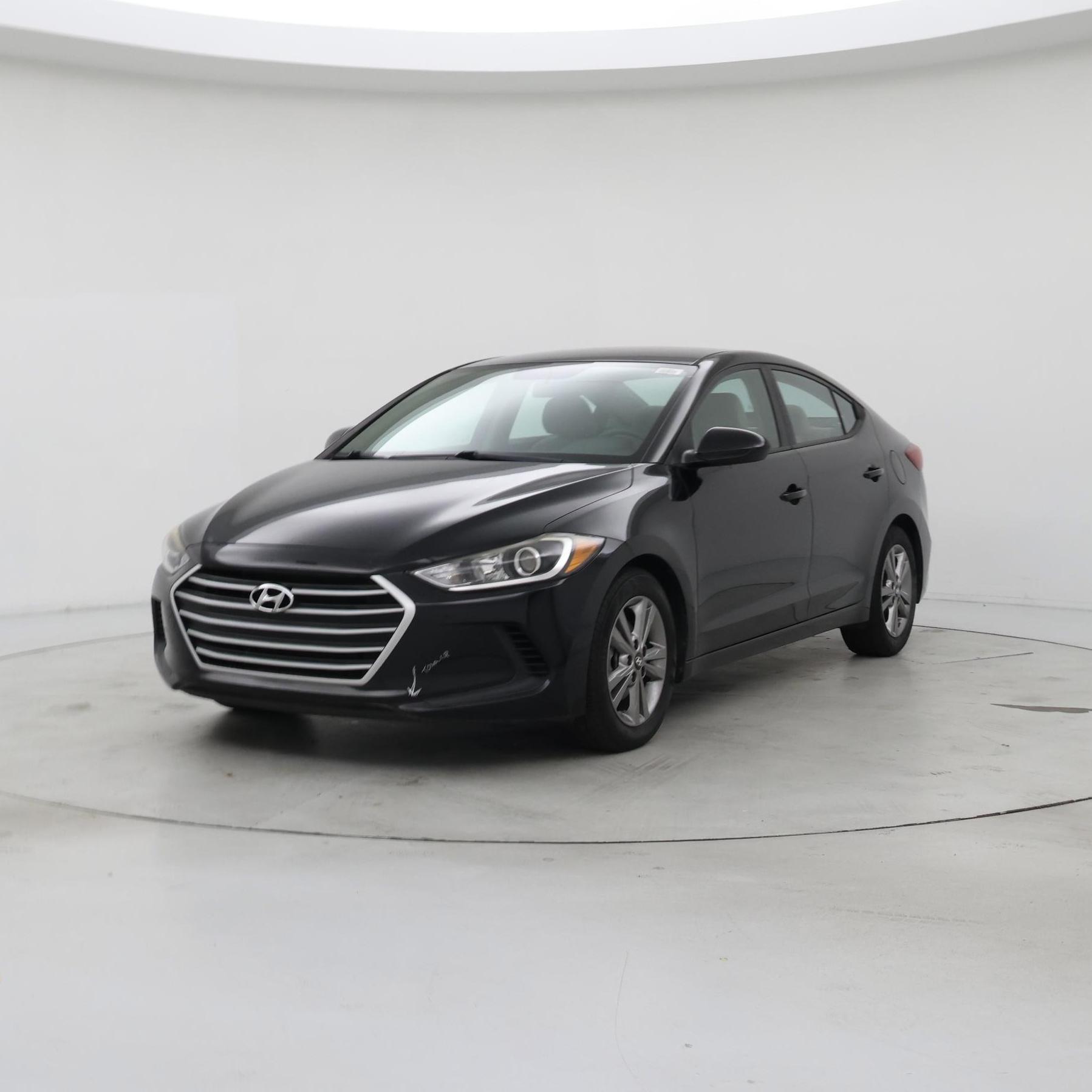 Thumbnail: 2017 Hyundai Elantra - 4