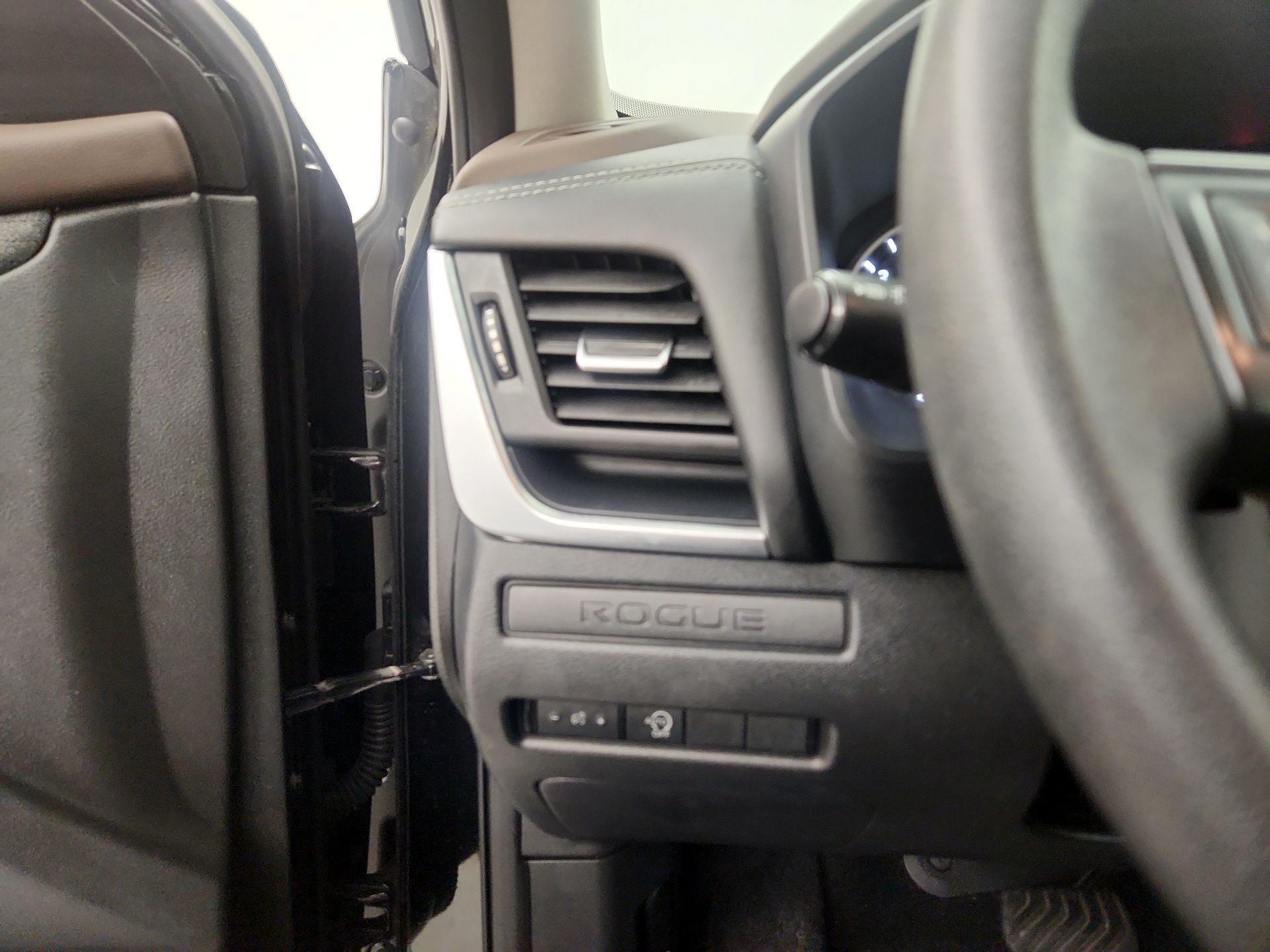 Thumbnail: 2023 Nissan Rogue - 13