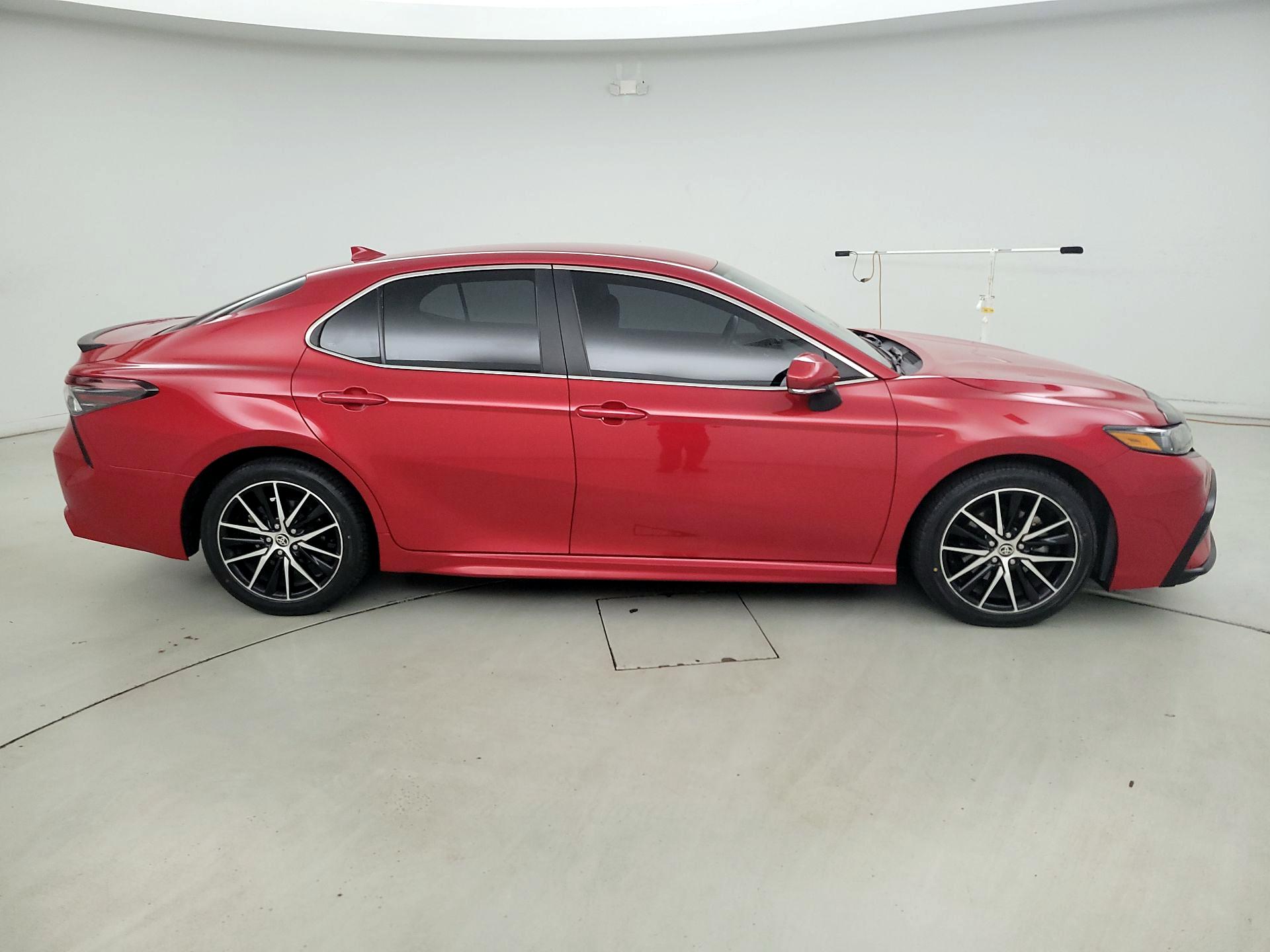 Thumbnail: 2023 Toyota Camry - 4