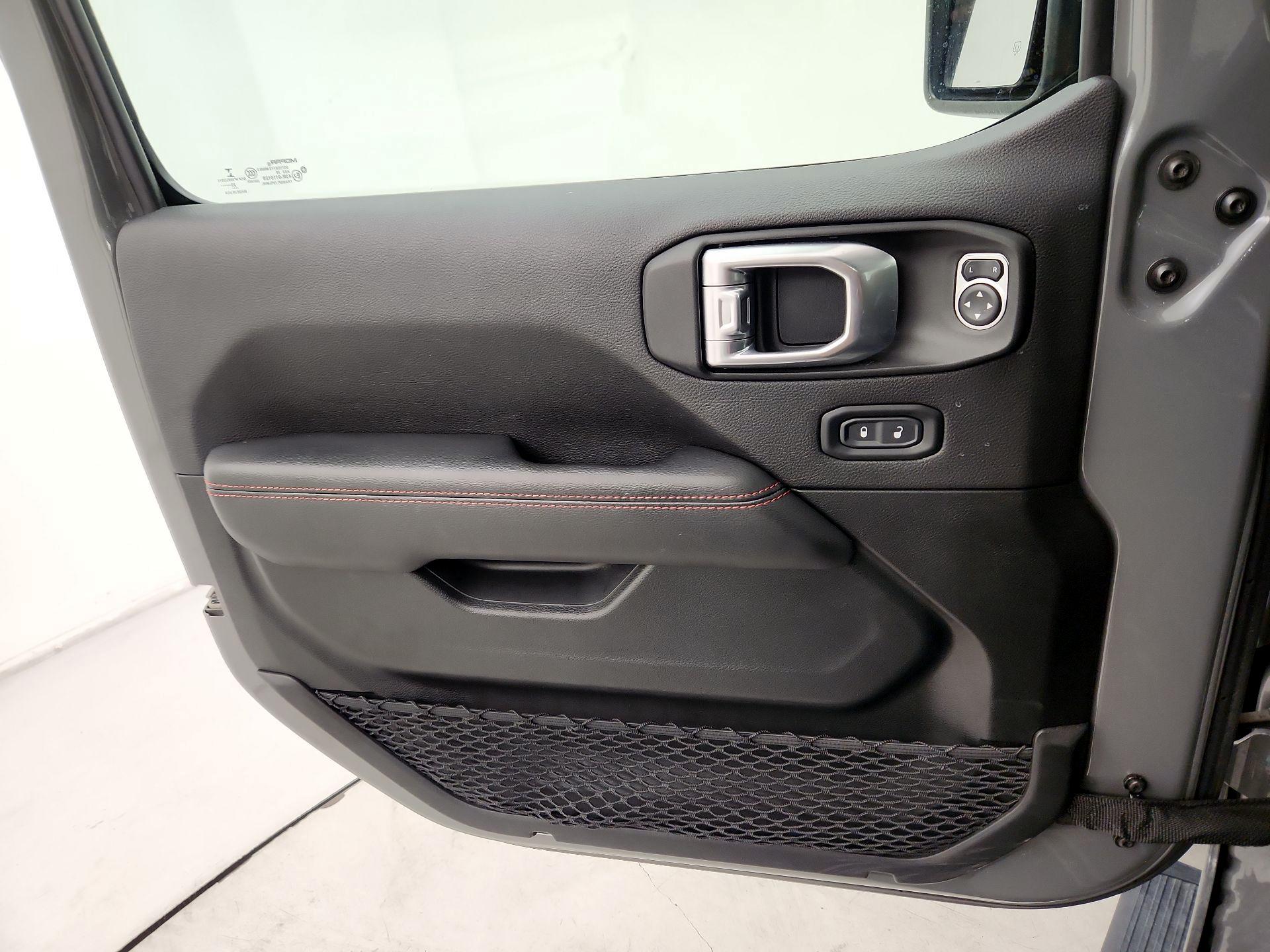 Thumbnail: 2020 Jeep Wrangler - 10