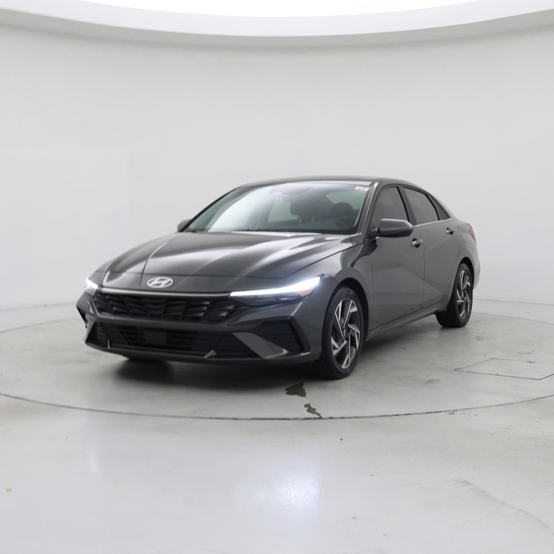 Thumbnail: 2024 Hyundai Elantra - 4