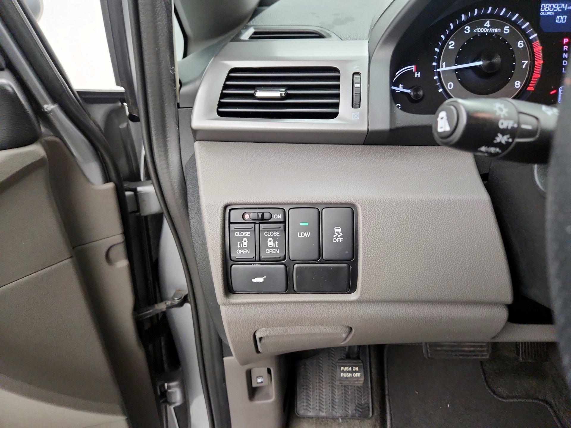 Thumbnail: 2017 Honda Odyssey - 13