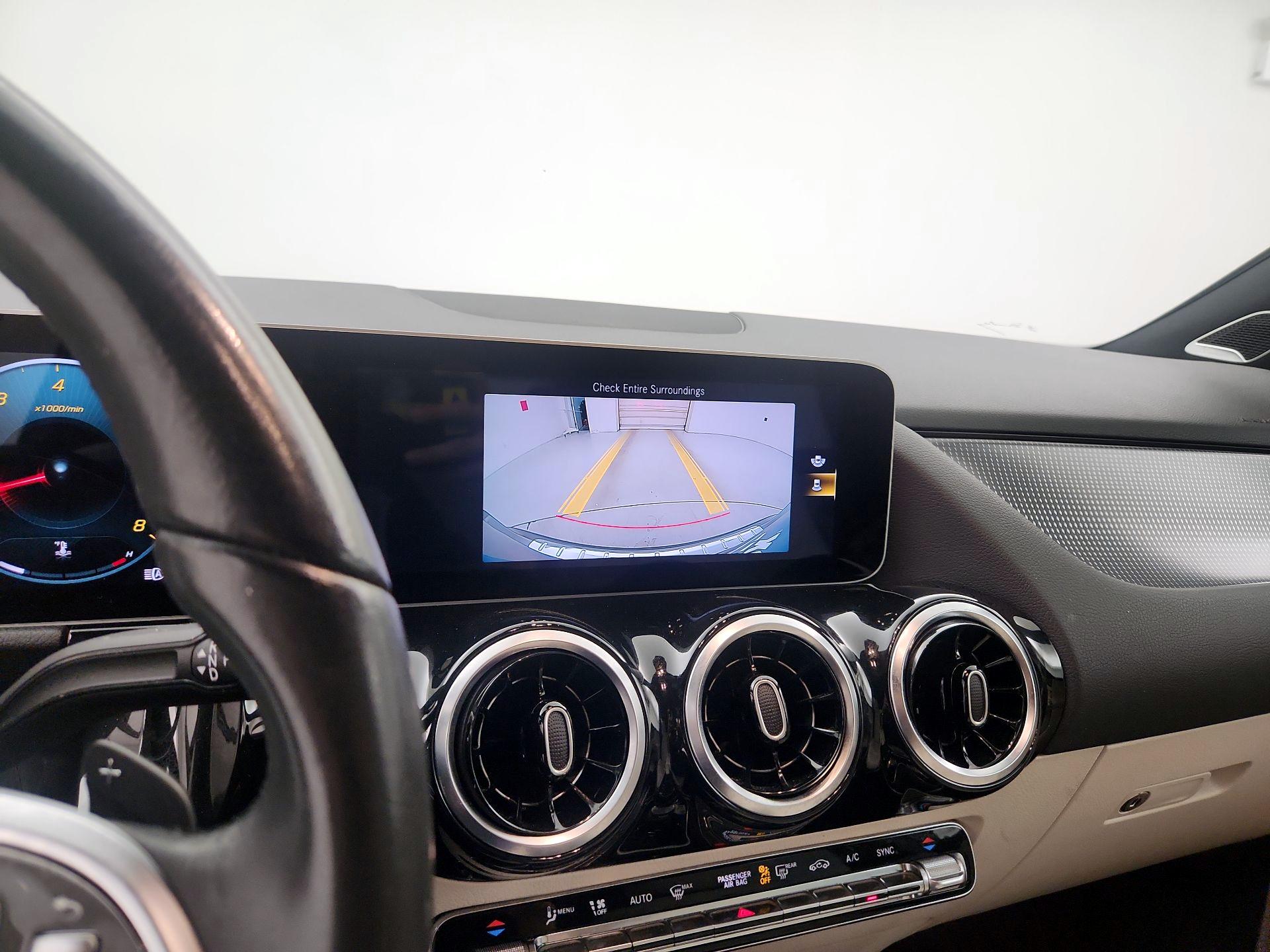 Thumbnail: 2021 Mercedes-Benz GLA - 15