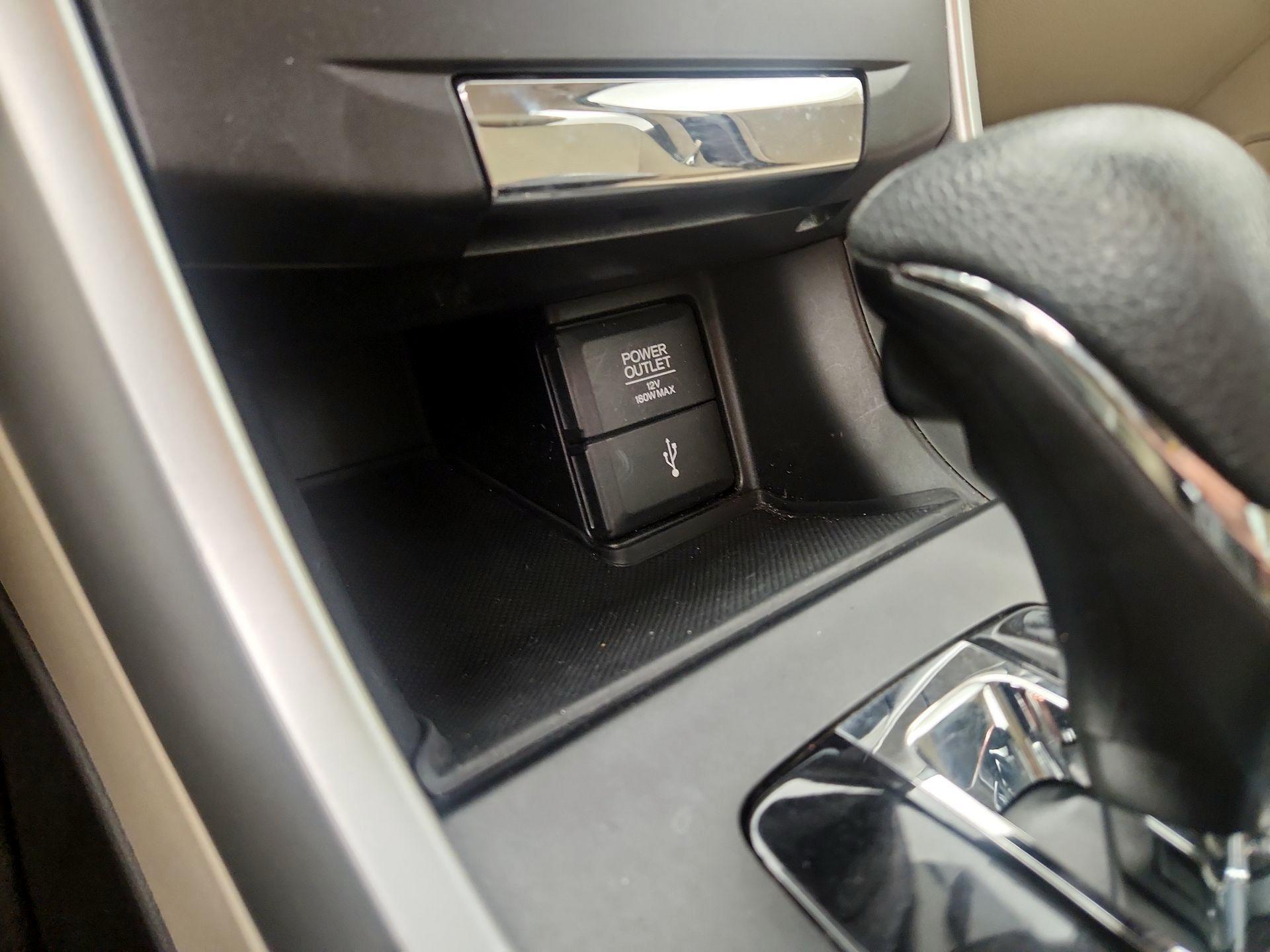 Thumbnail: 2015 Honda Accord - 18