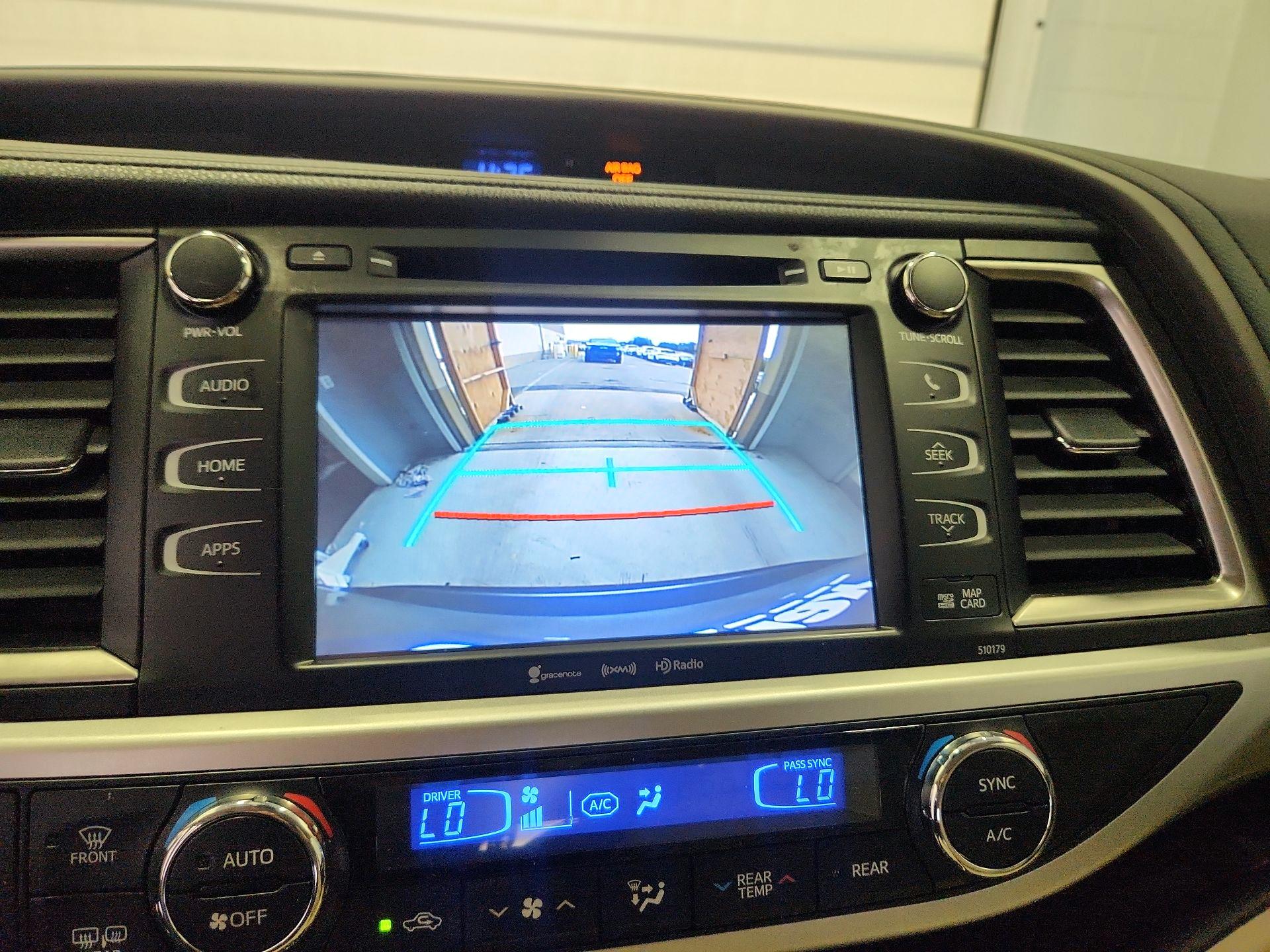Thumbnail: 2017 Toyota Highlander - 14