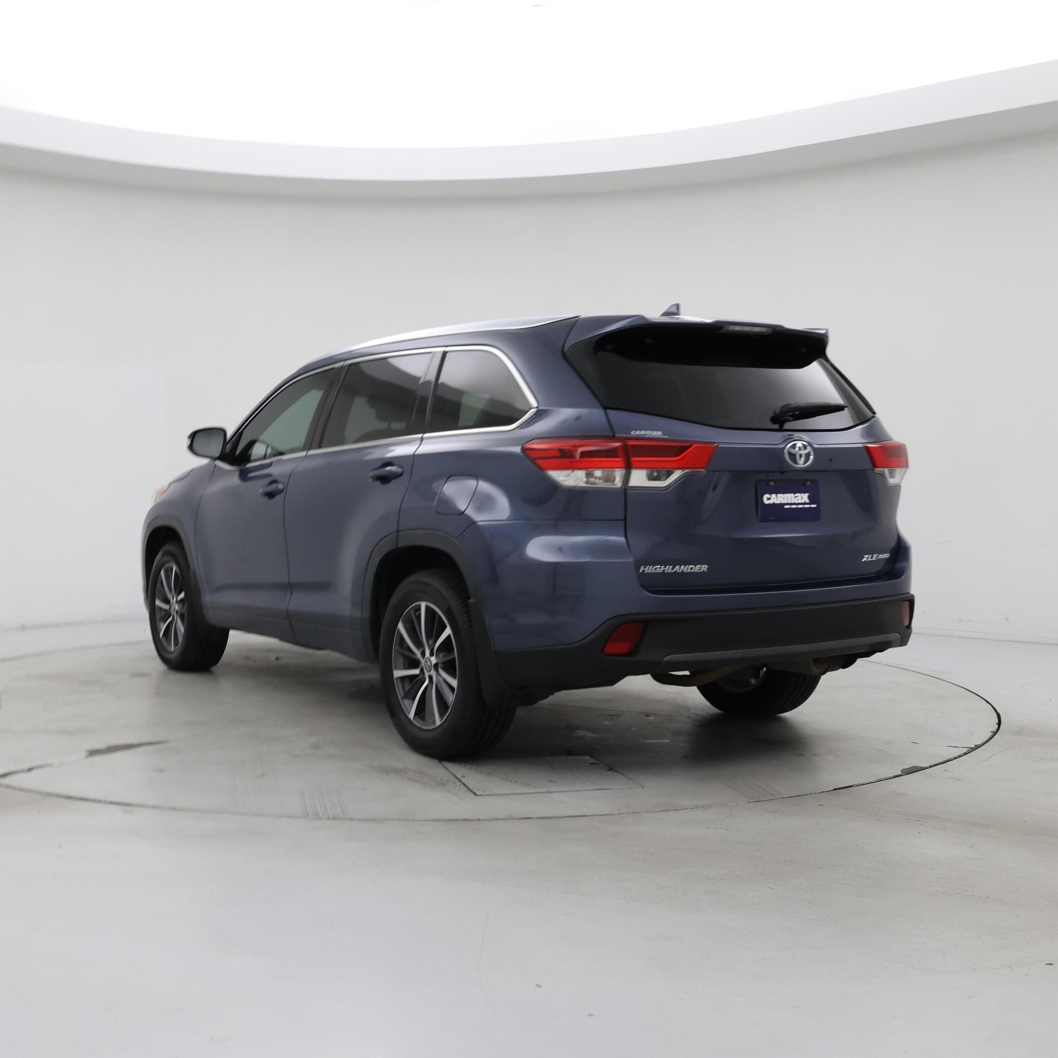 Thumbnail: 2017 Toyota Highlander - 2