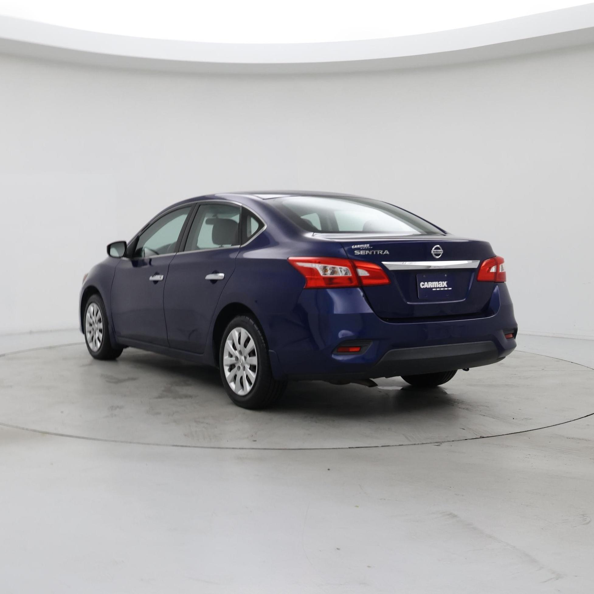 Thumbnail: 2016 Nissan Sentra - 2