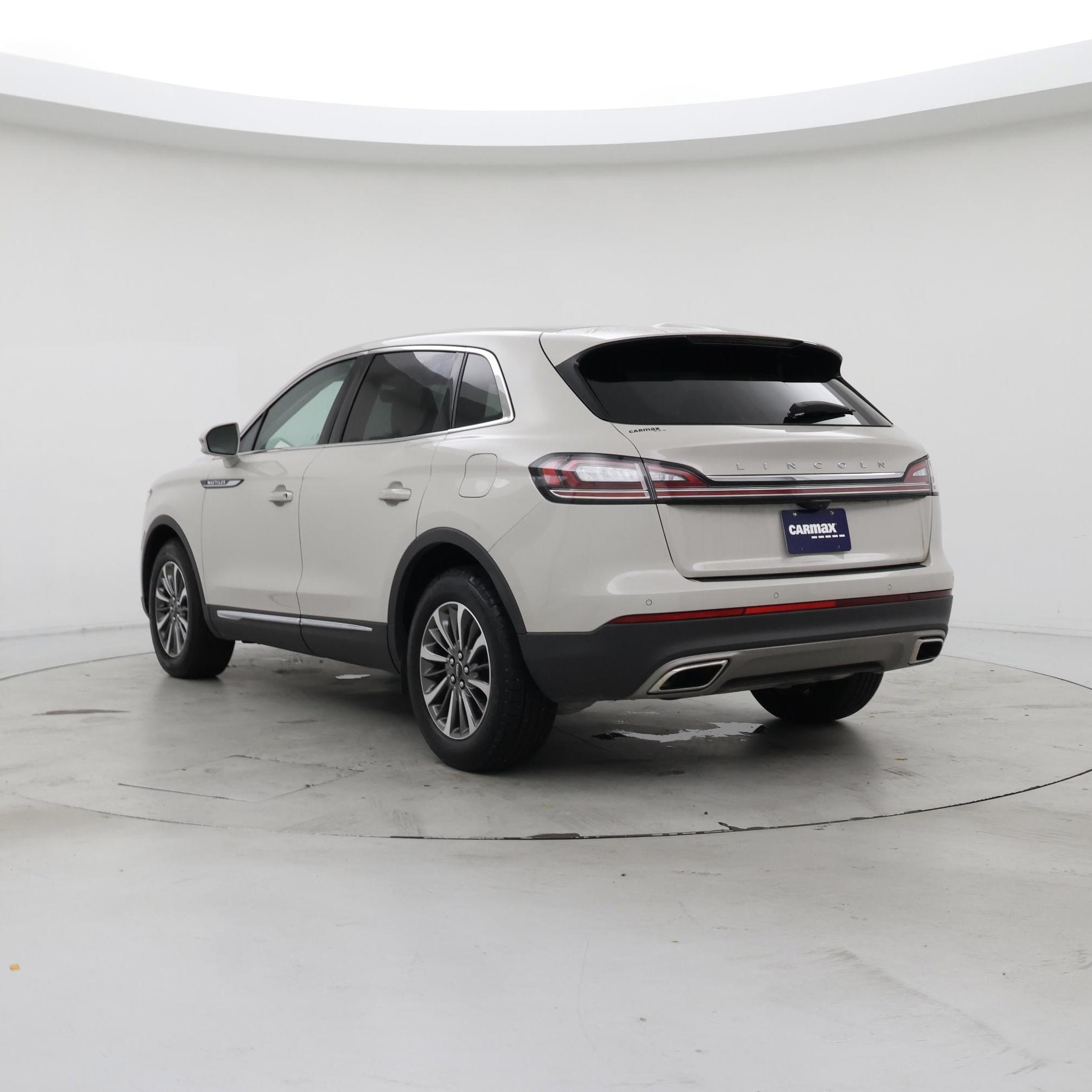 Thumbnail: 2023 Lincoln Nautilus - 2
