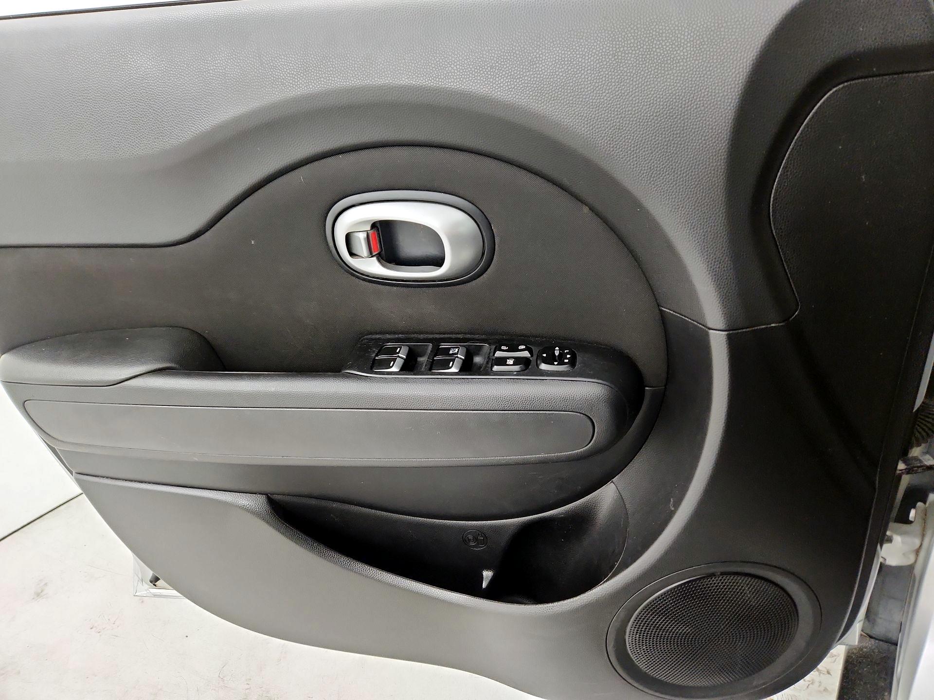 Thumbnail: 2019 Kia Soul - 12