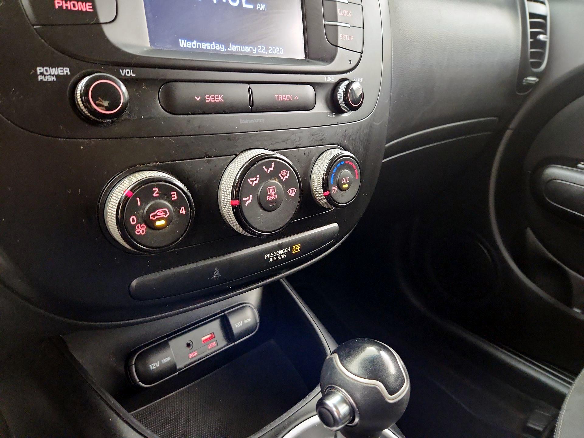 Thumbnail: 2019 Kia Soul - 16