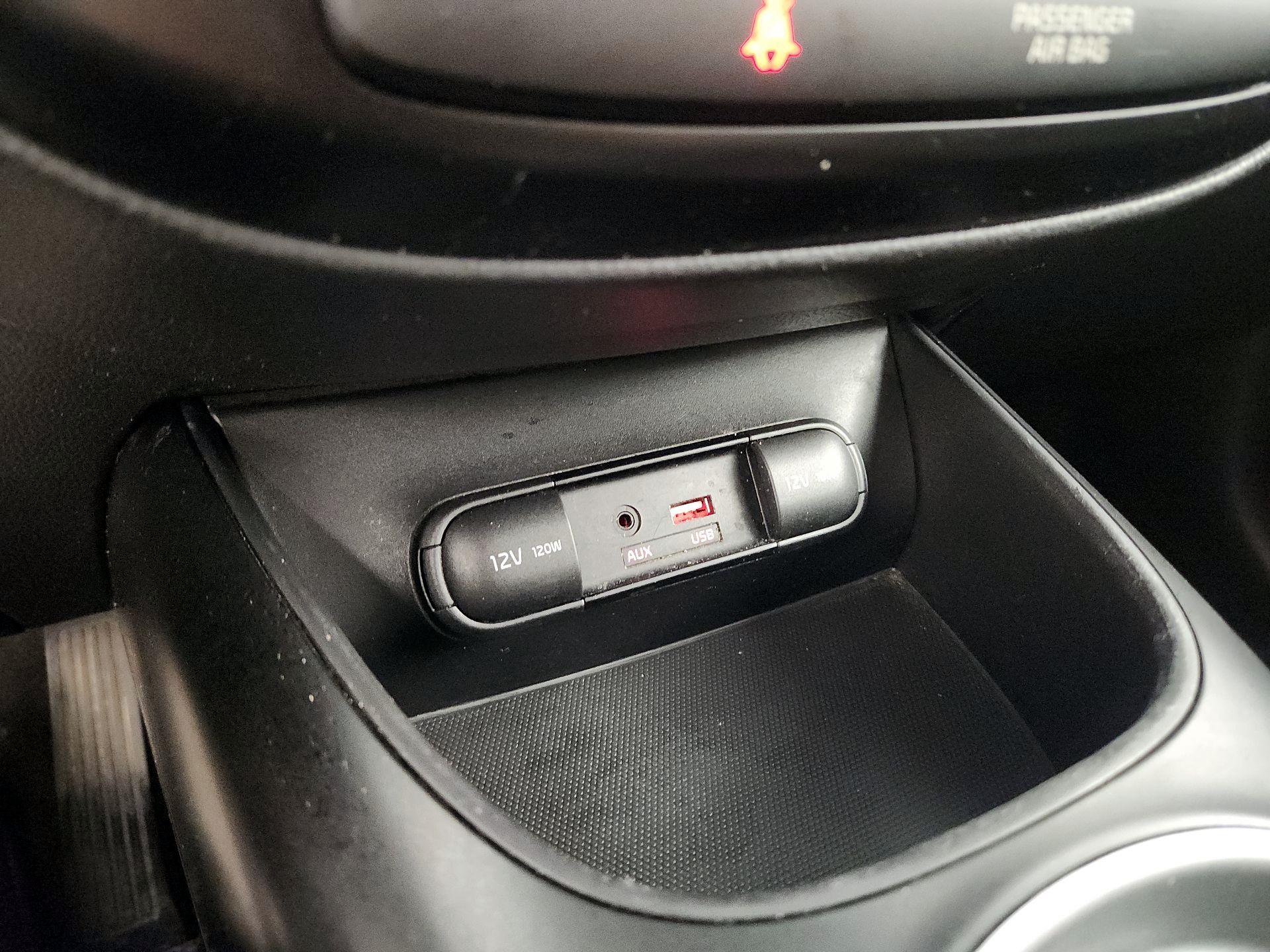 Thumbnail: 2019 Kia Soul - 18
