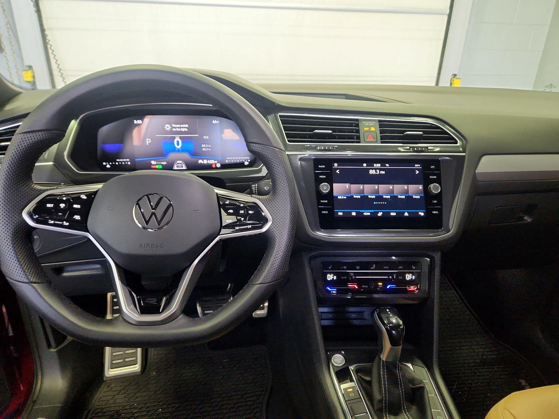 Thumbnail: 2024 Volkswagen Tiguan - 9