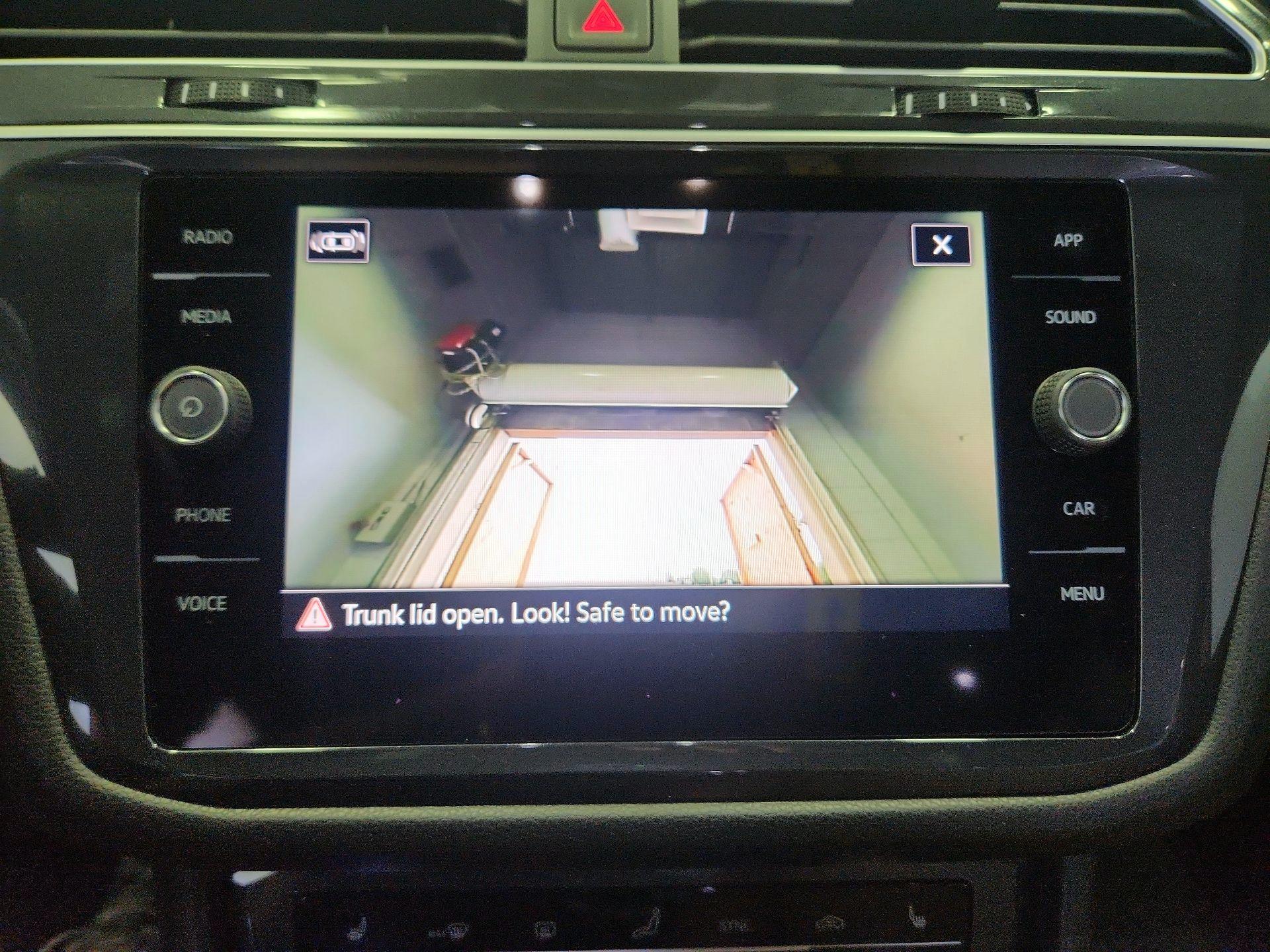 Thumbnail: 2024 Volkswagen Tiguan - 14