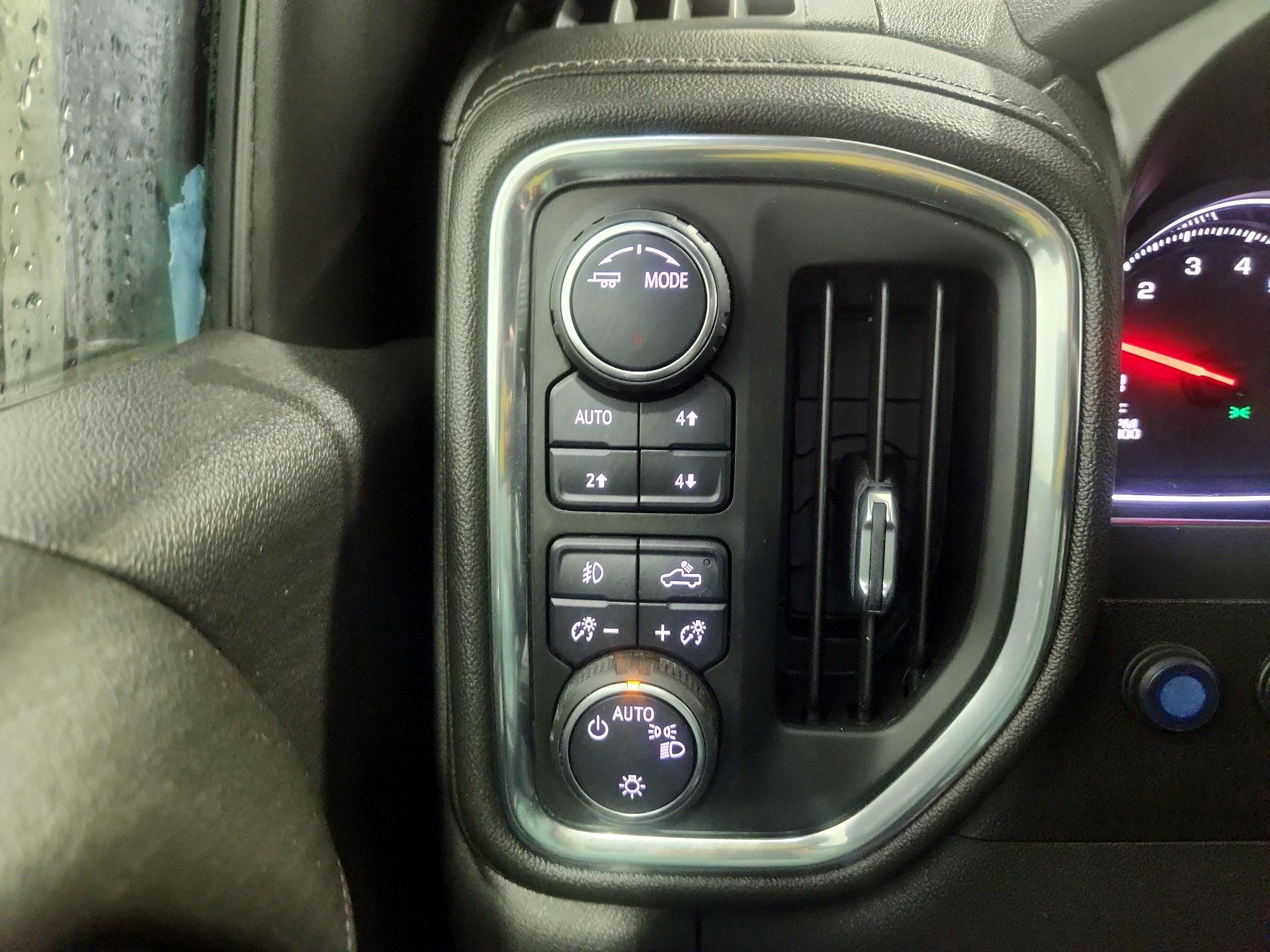 Thumbnail: 2021 Chevrolet Silverado 1500 - 13