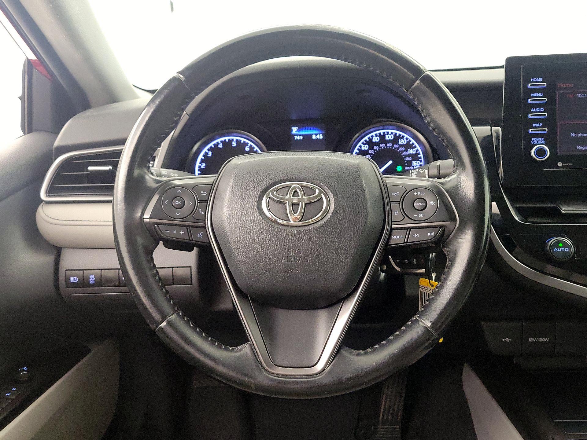 Thumbnail: 2021 Toyota Camry - 10