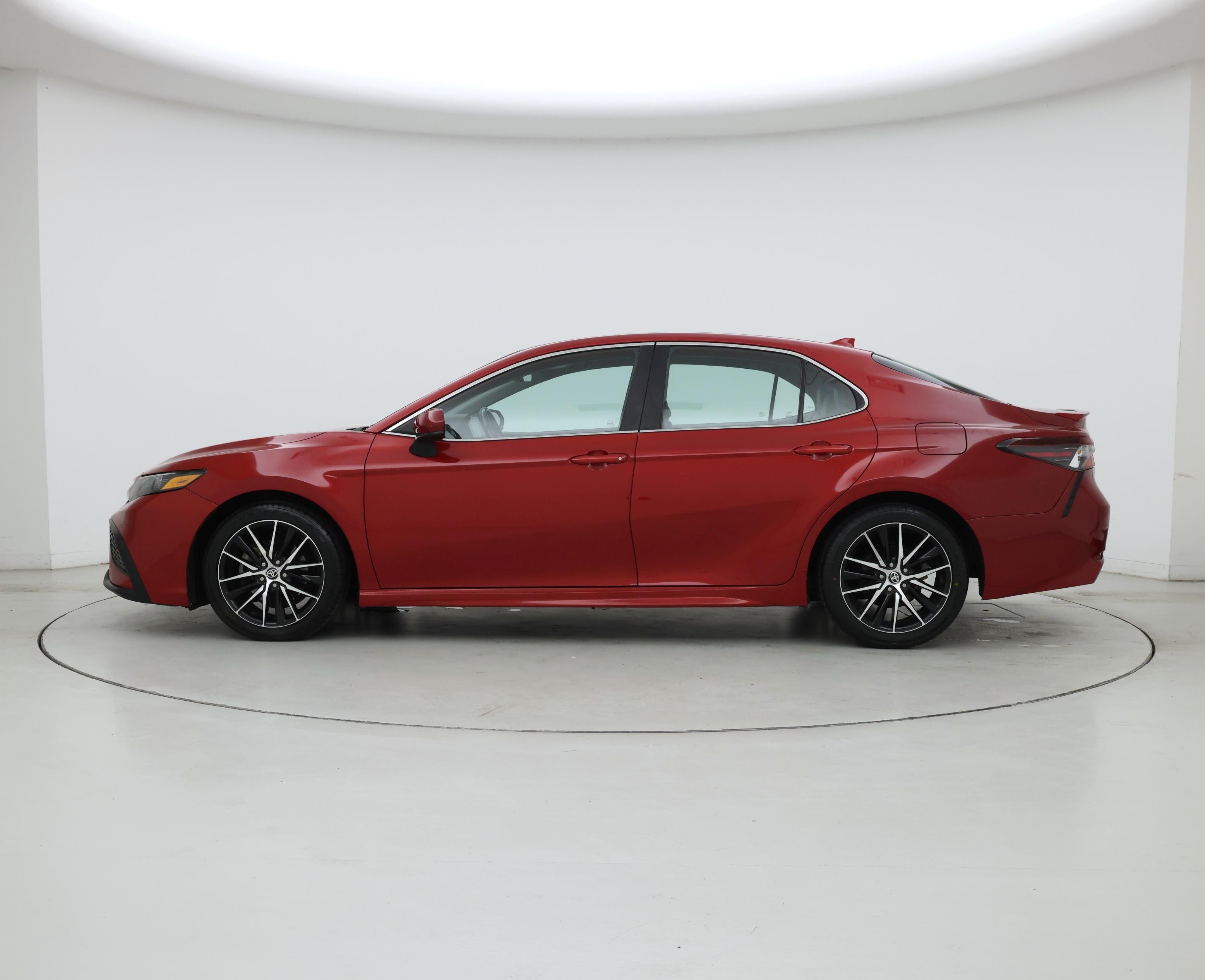 Thumbnail: 2021 Toyota Camry - 3