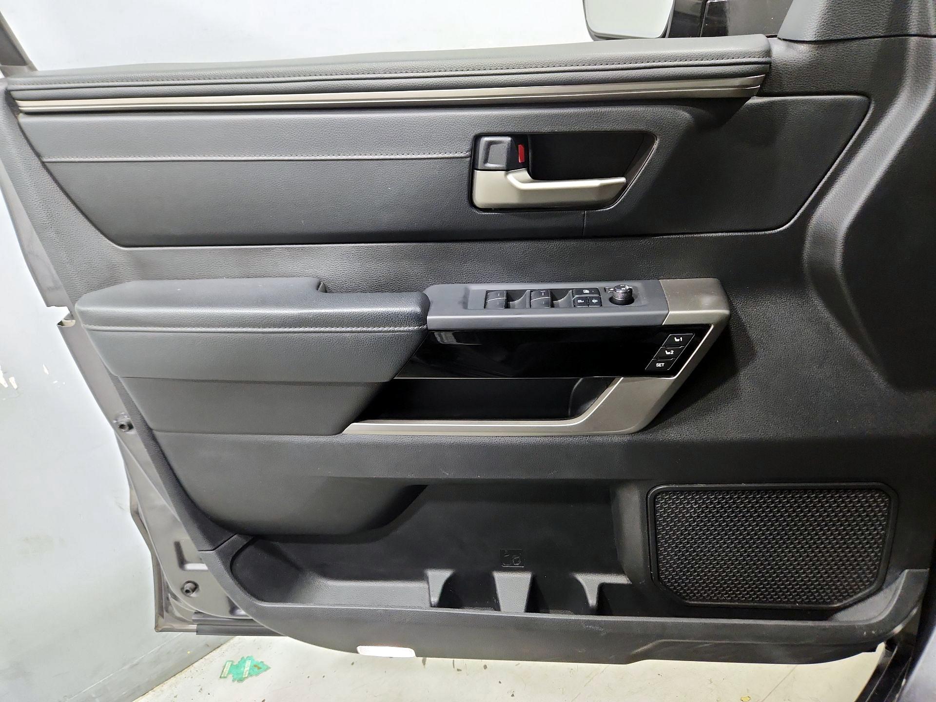 Thumbnail: 2022 Toyota Tundra - 12