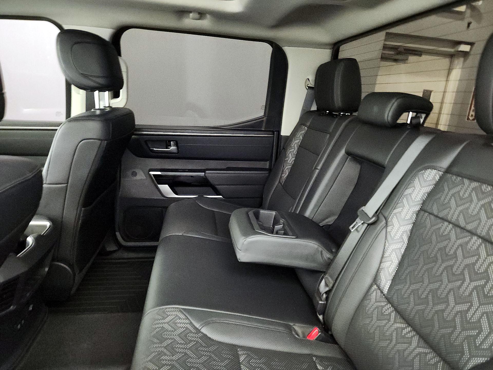 Thumbnail: 2022 Toyota Tundra - 18