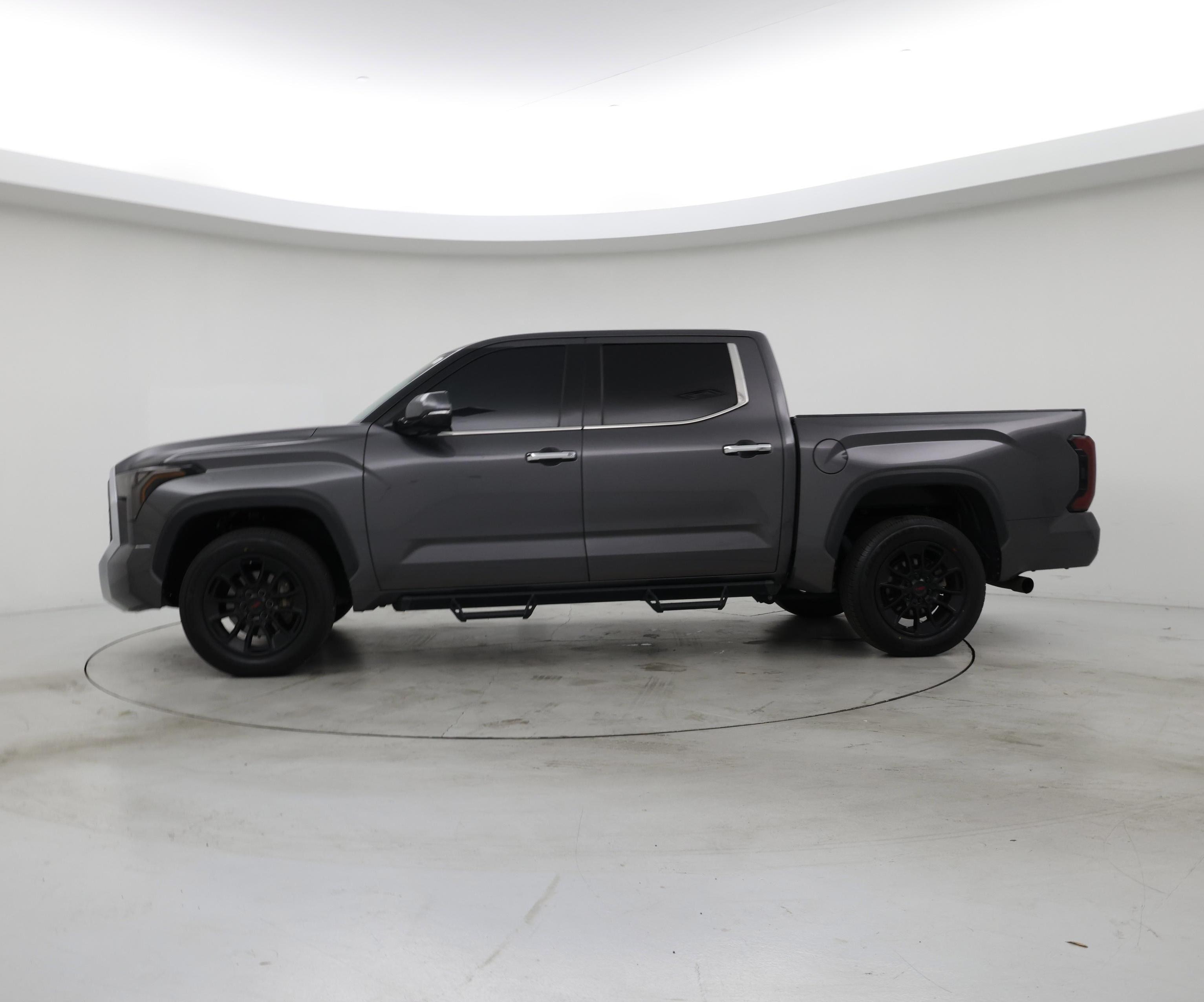 Thumbnail: 2022 Toyota Tundra - 3