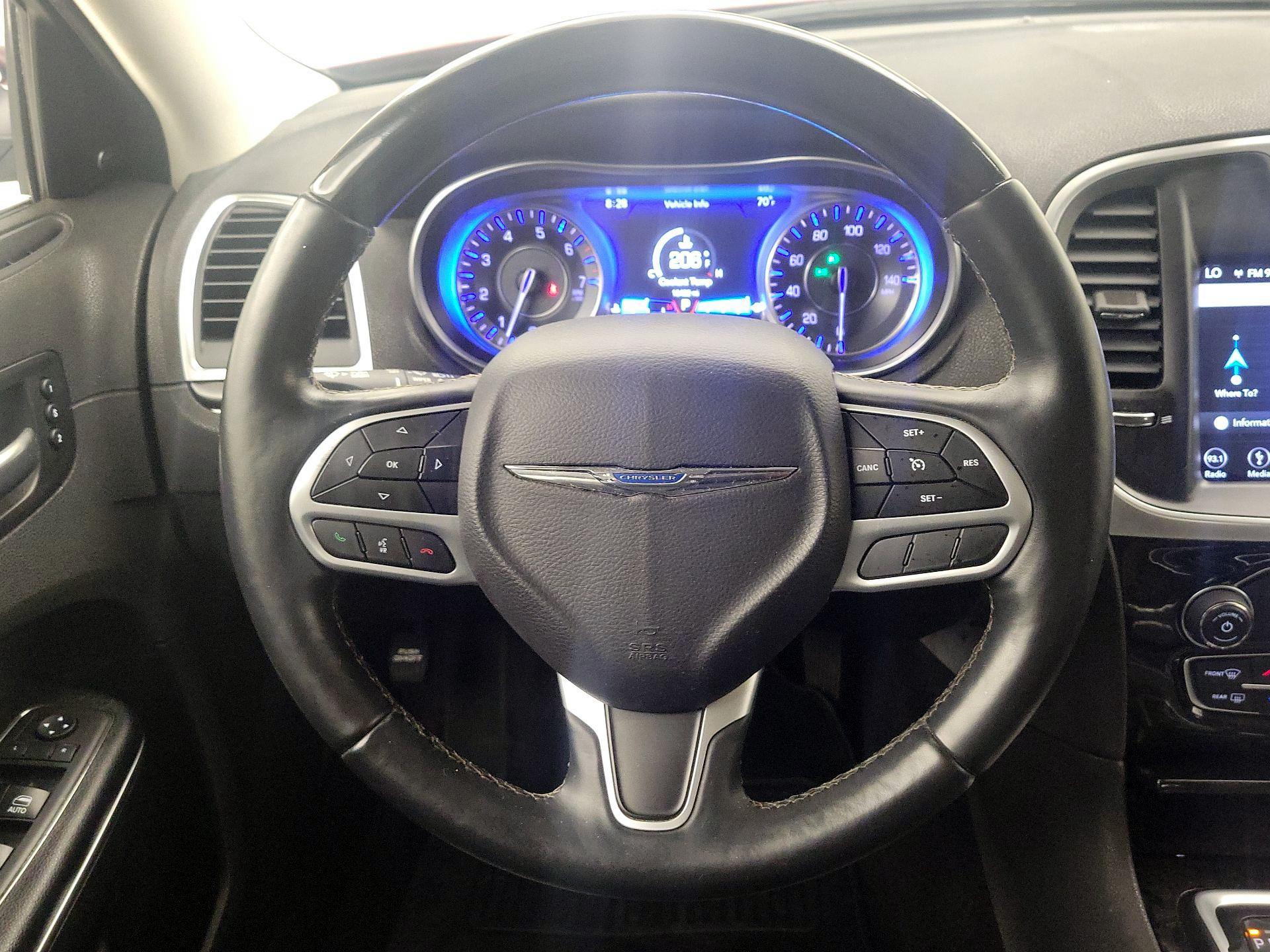 Thumbnail: 2018 Chrysler 300 - 10