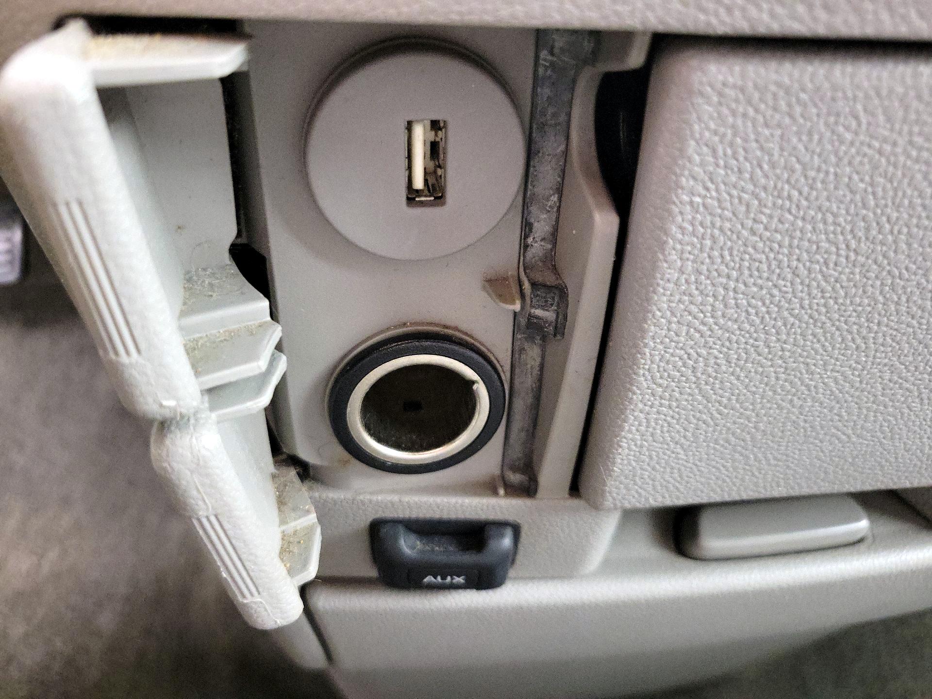 Thumbnail: 2014 Honda Odyssey - 18