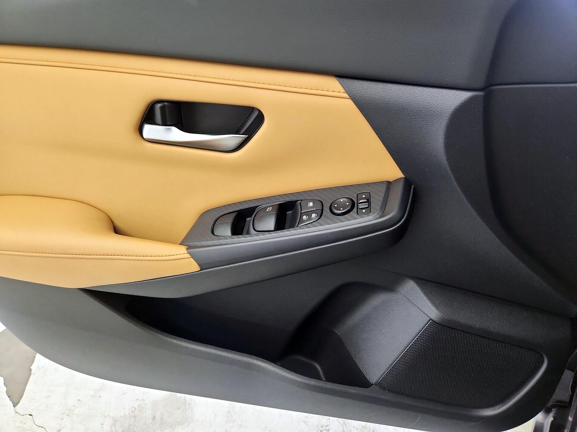 Thumbnail: 2021 Nissan Sentra - 12