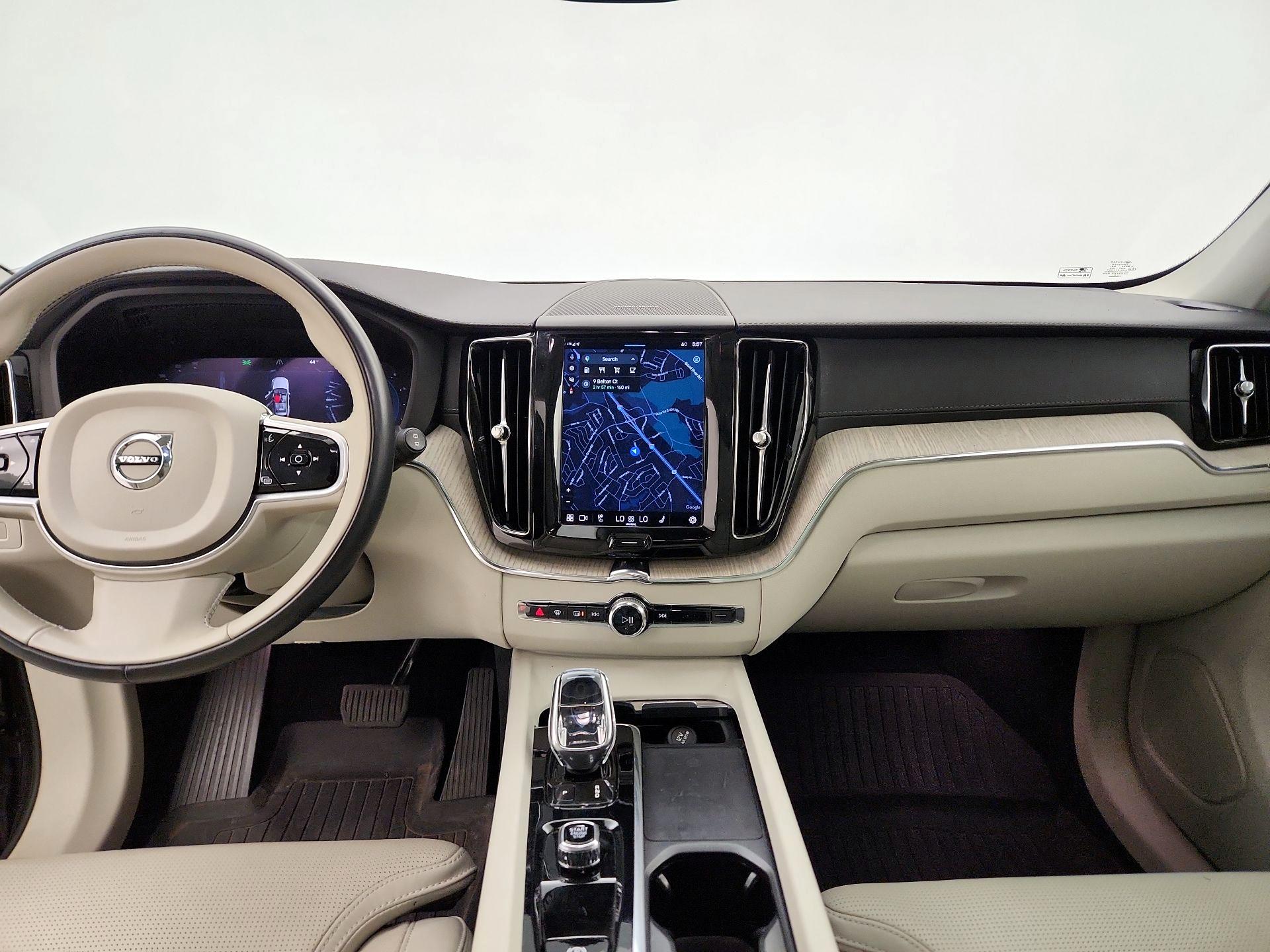 Thumbnail: 2022 Volvo XC60 - 9