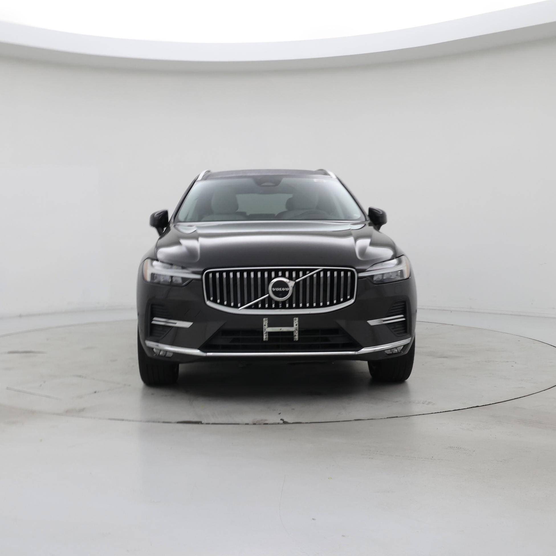 Thumbnail: 2022 Volvo XC60 - 5