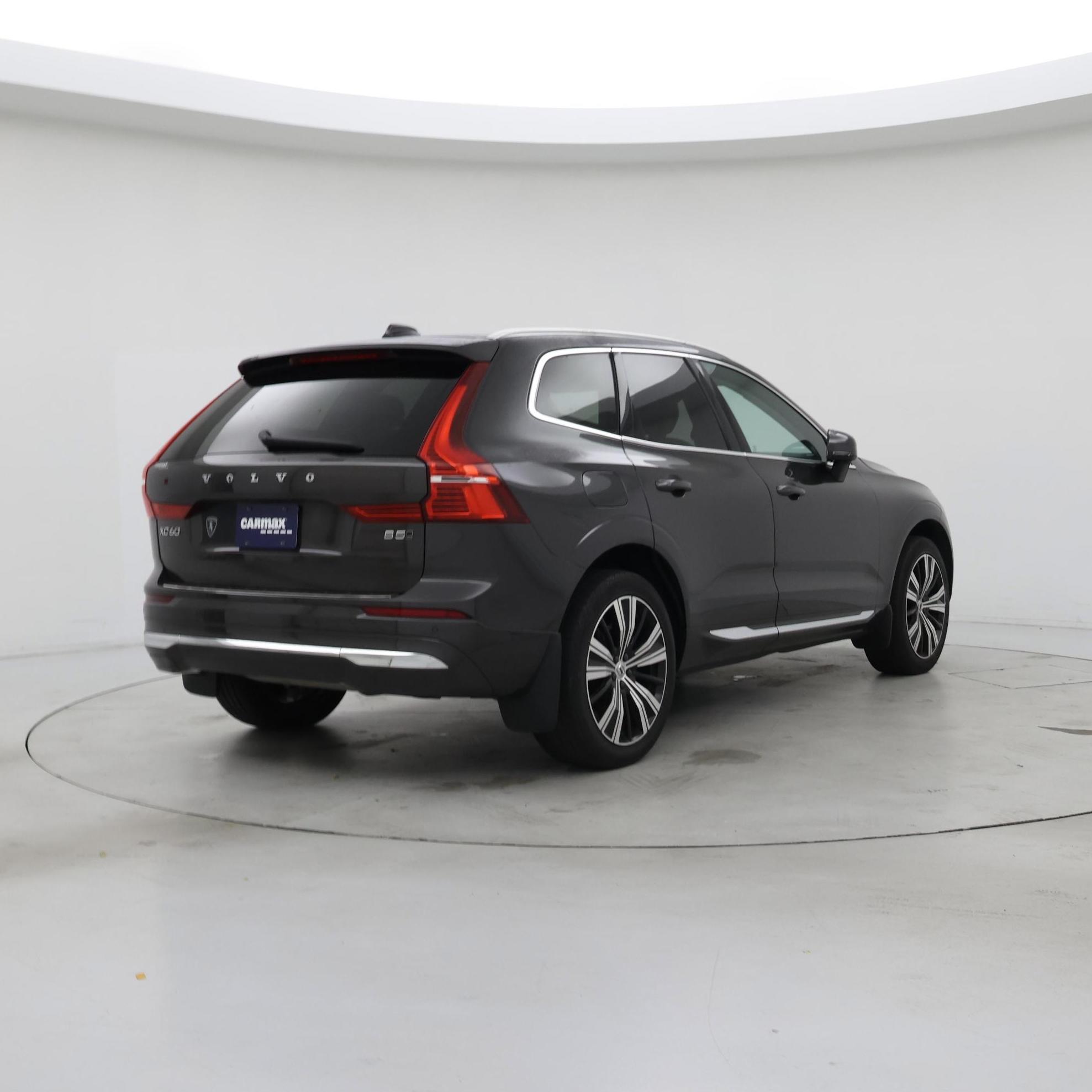 Thumbnail: 2022 Volvo XC60 - 8