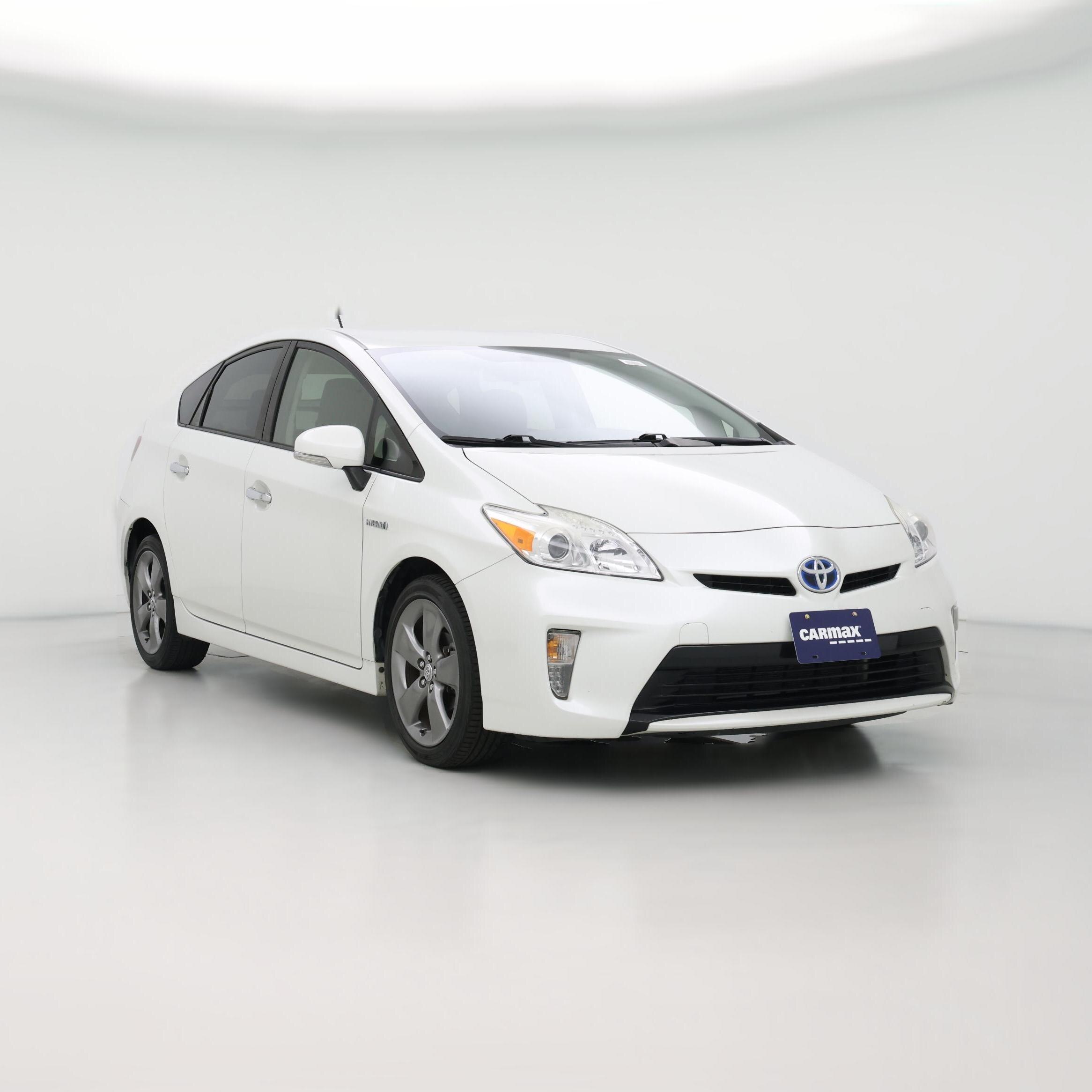 Thumbnail: 2015 Toyota Prius - 1