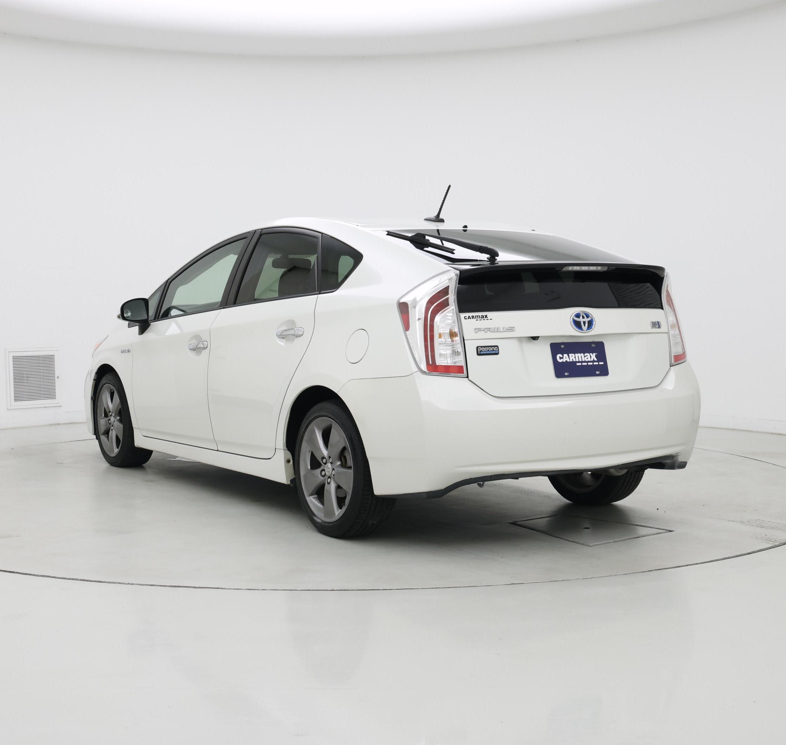Thumbnail: 2015 Toyota Prius - 2
