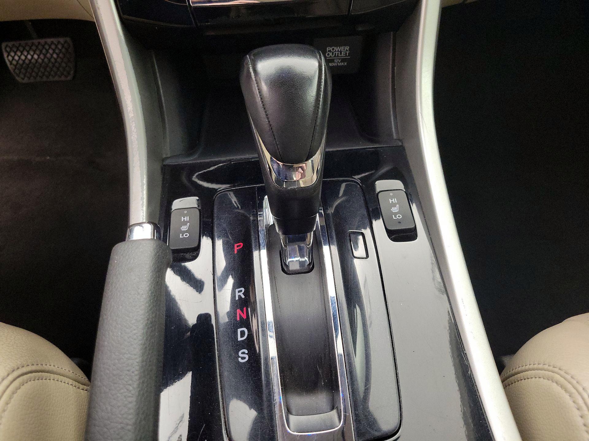 Thumbnail: 2016 Honda Accord - 18