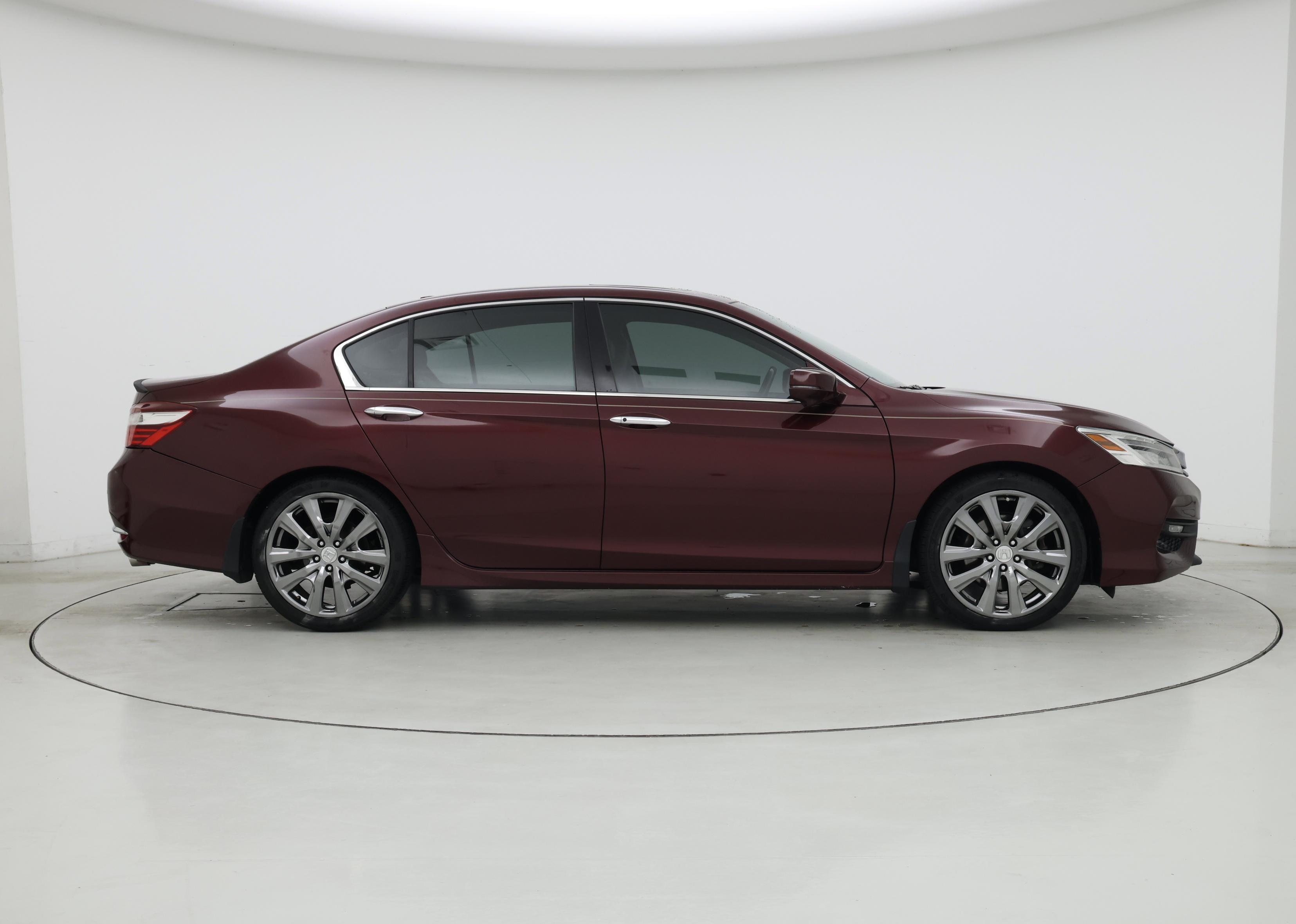 Thumbnail: 2016 Honda Accord - 7