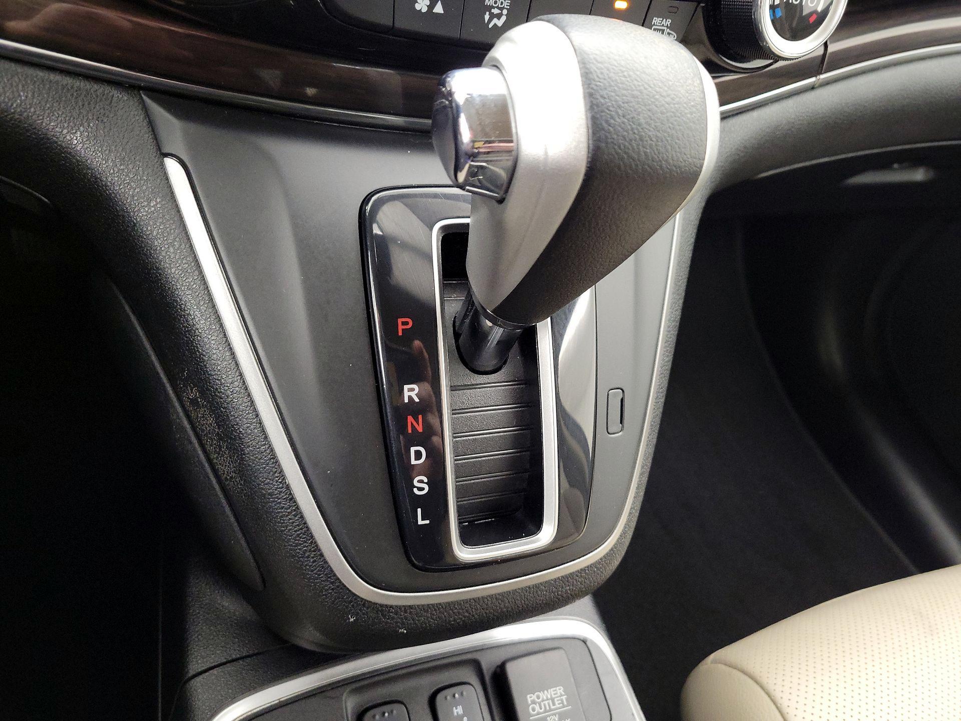 Thumbnail: 2016 Honda CR-V - 17