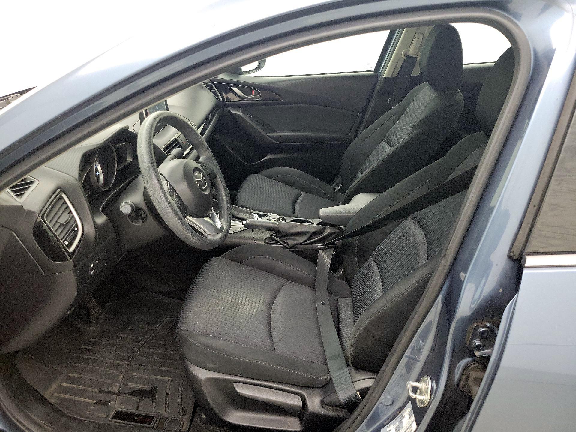 Thumbnail: 2016 Mazda Mazda3 - 11