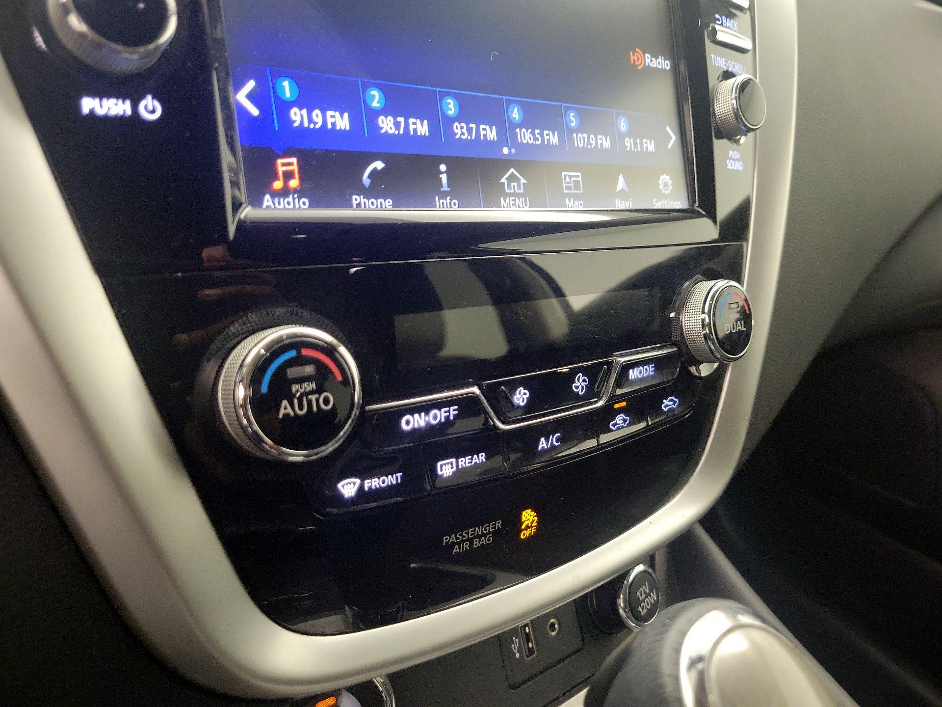 Thumbnail: 2018 Nissan Murano - 17