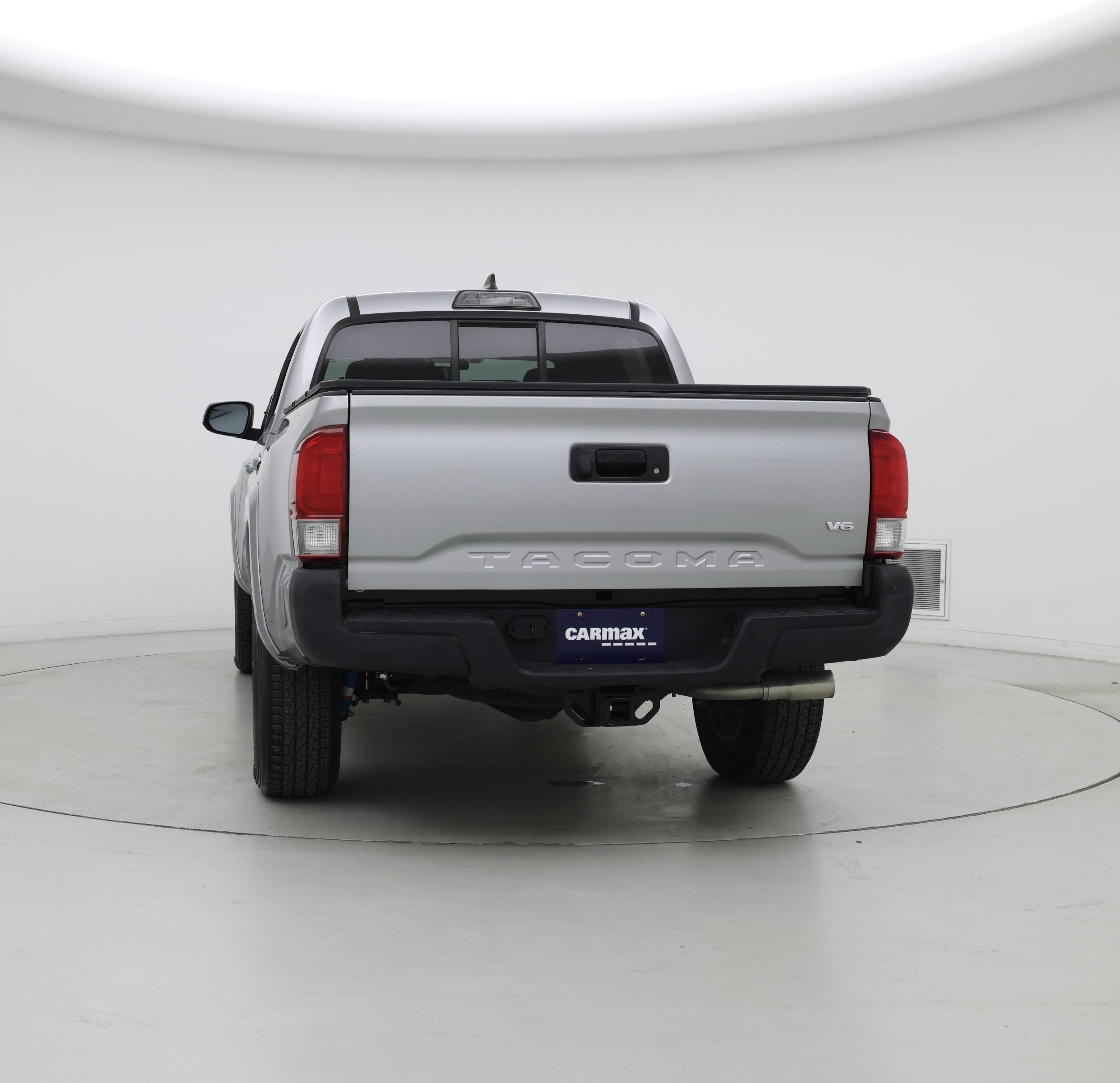Thumbnail: 2016 Toyota Tacoma - 6