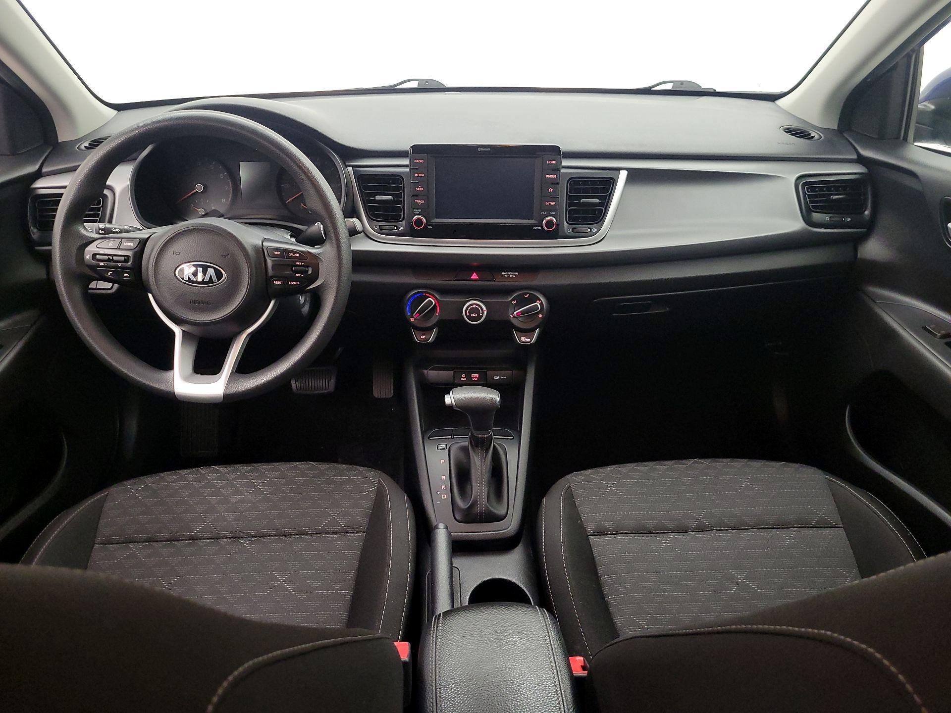 Thumbnail: 2020 Kia Rio - 9