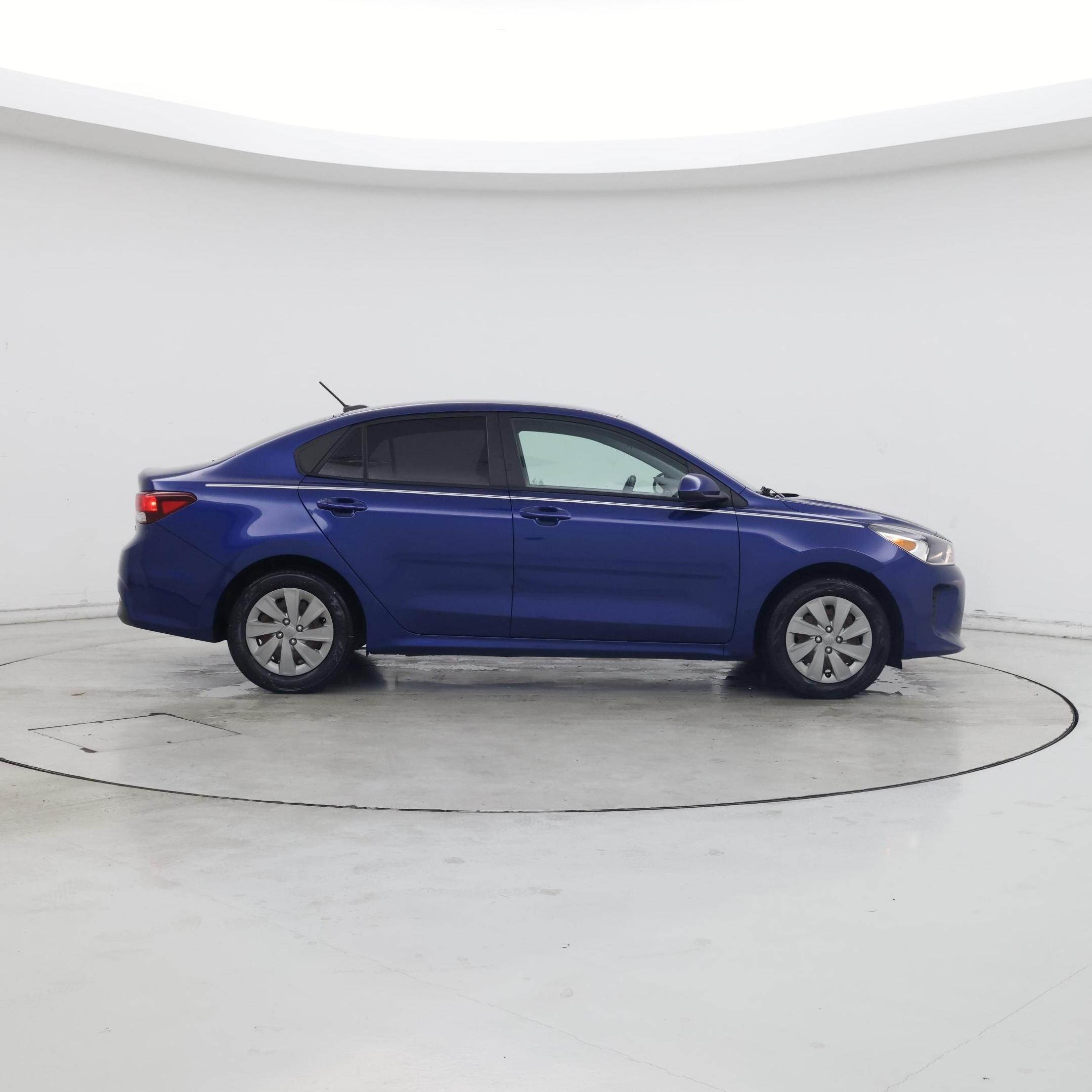 Thumbnail: 2020 Kia Rio - 7